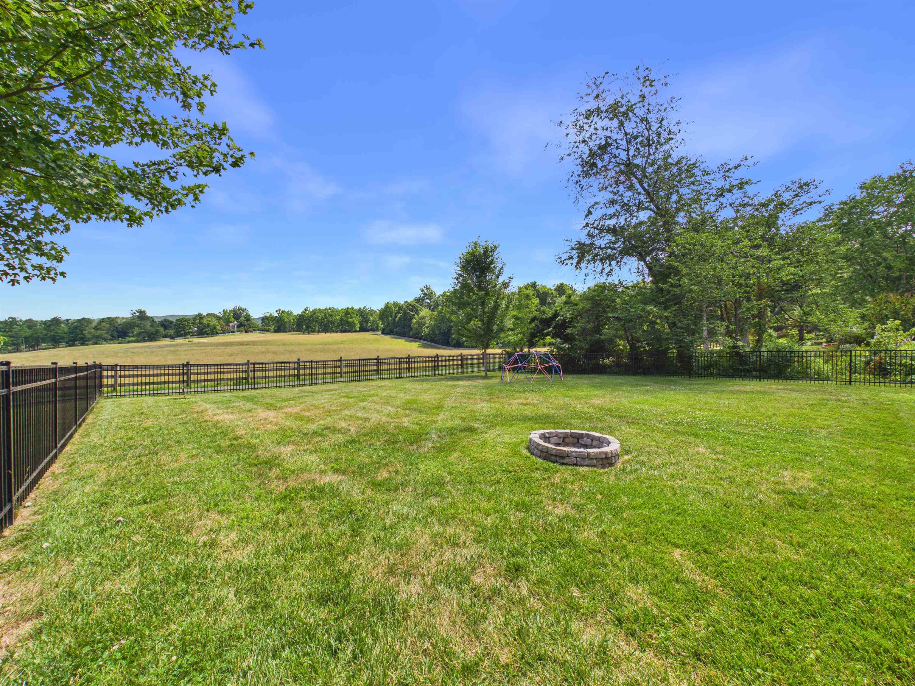 2803 Mt Vernon Lane Blacksburg VA 24060