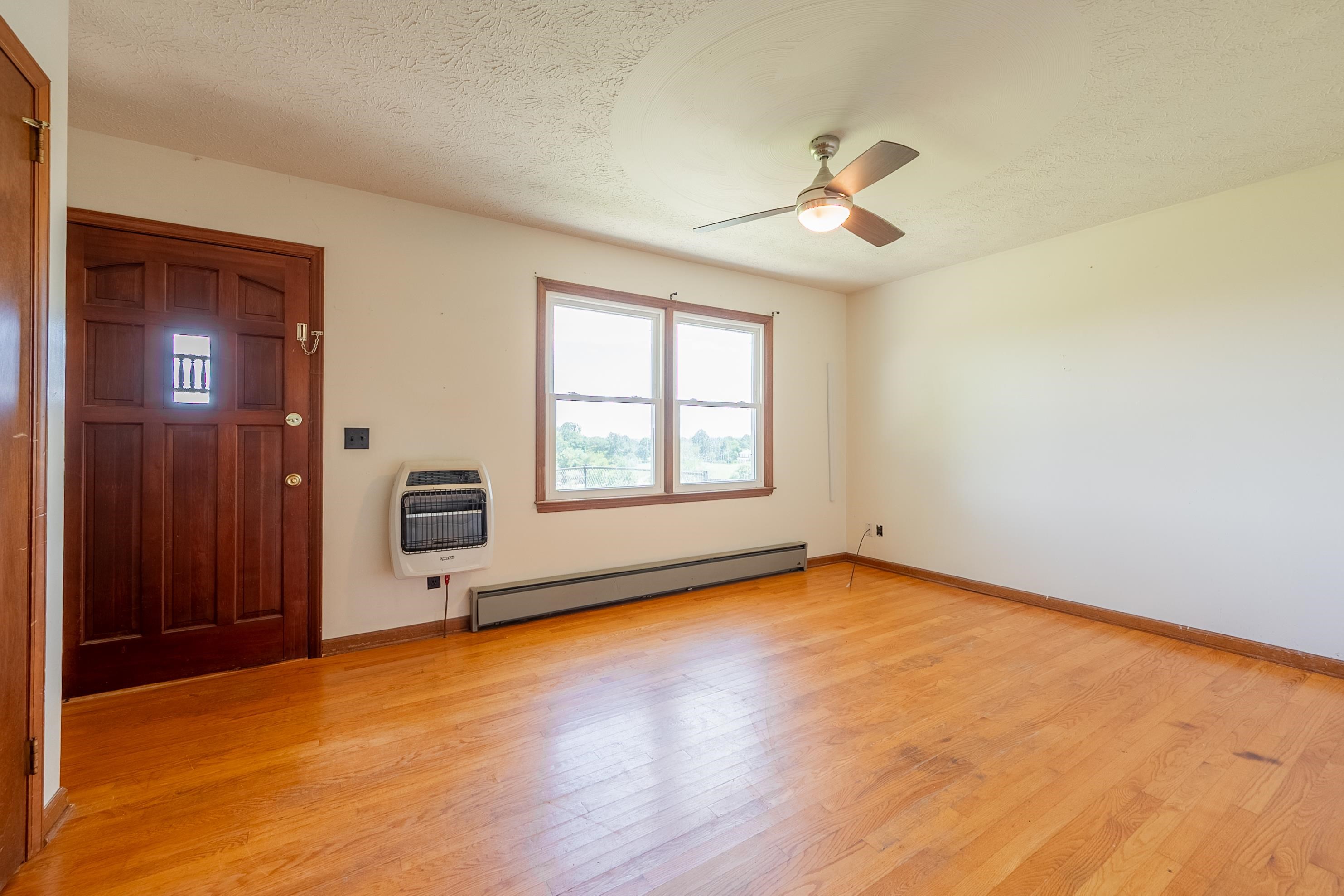 49 Hoover Road Hillsville VA 24343