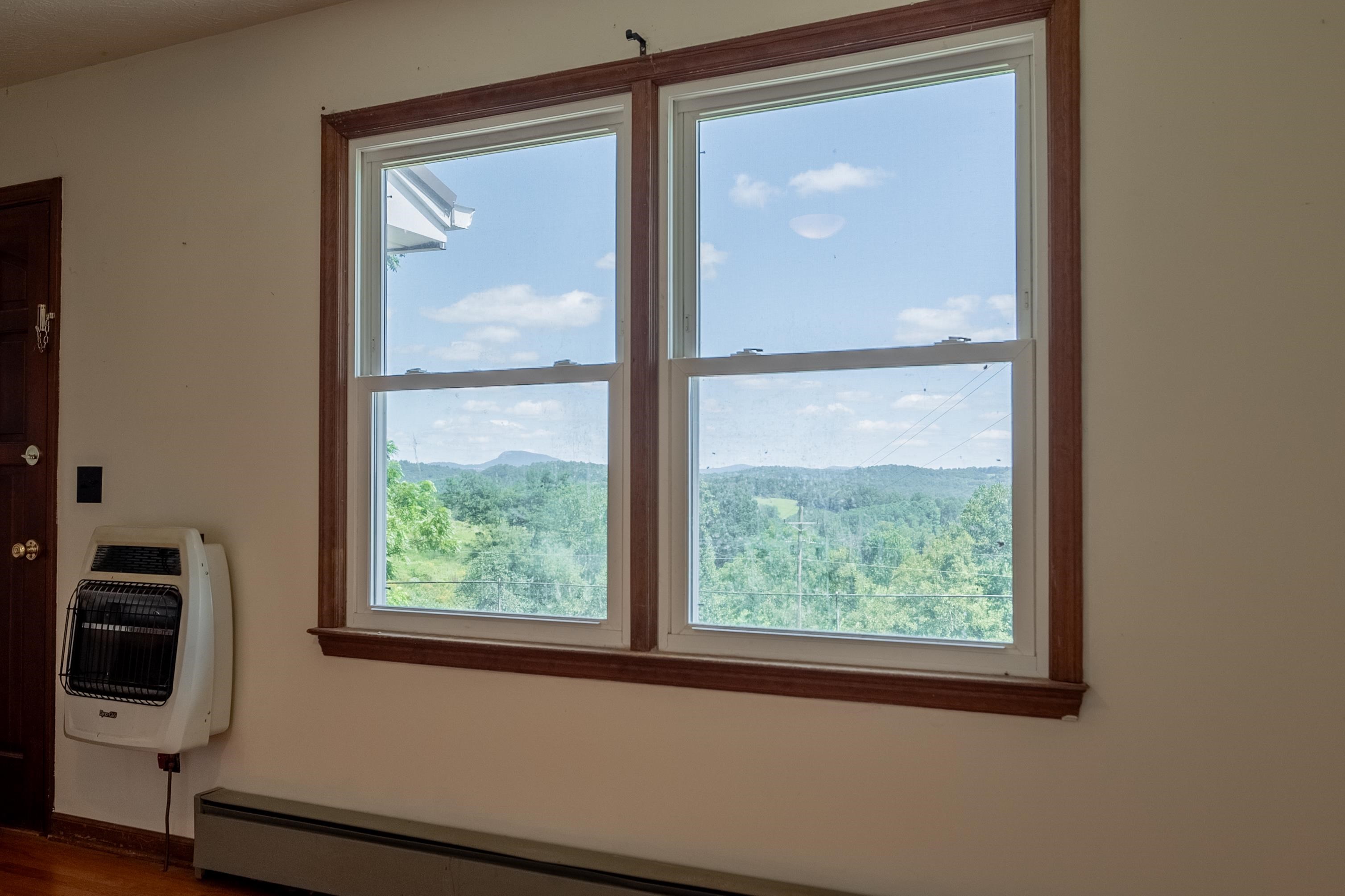 49 Hoover Road Hillsville VA 24343