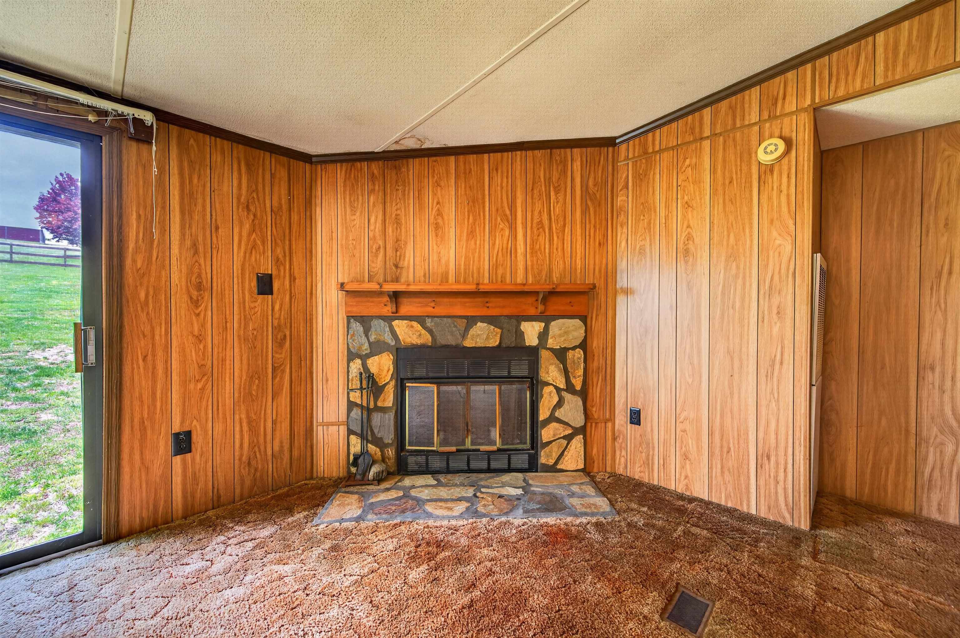 6135 Parrott Mountain Road Parrott VA 24132