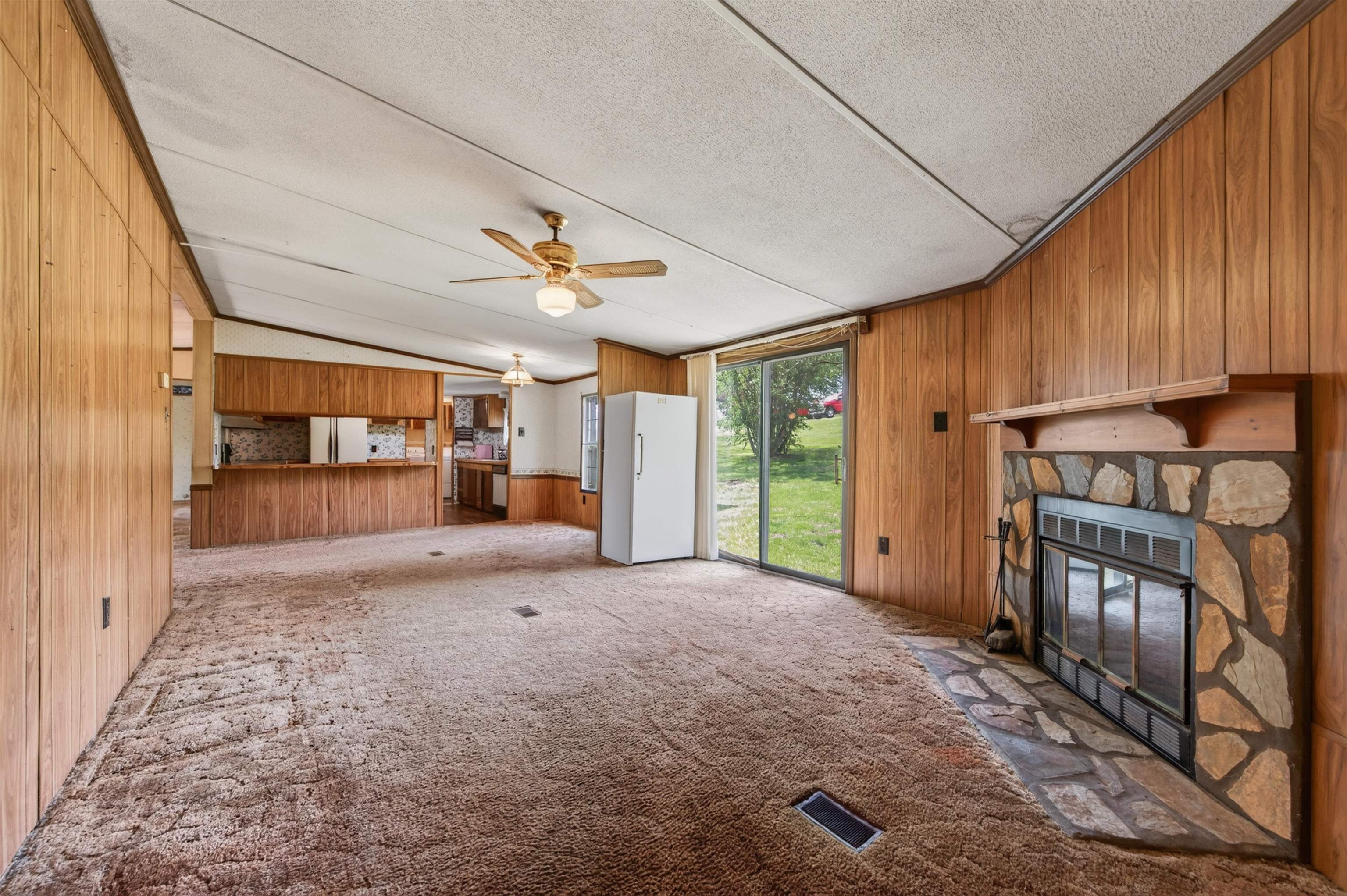 6135 Parrott Mountain Road Parrott VA 24132
