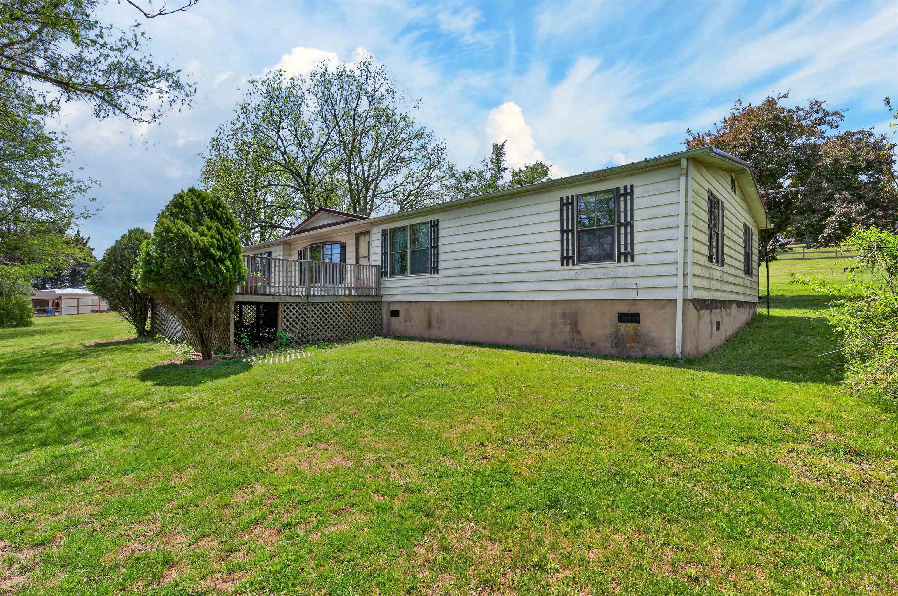 6135 Parrott Mountain Road Parrott VA 24132