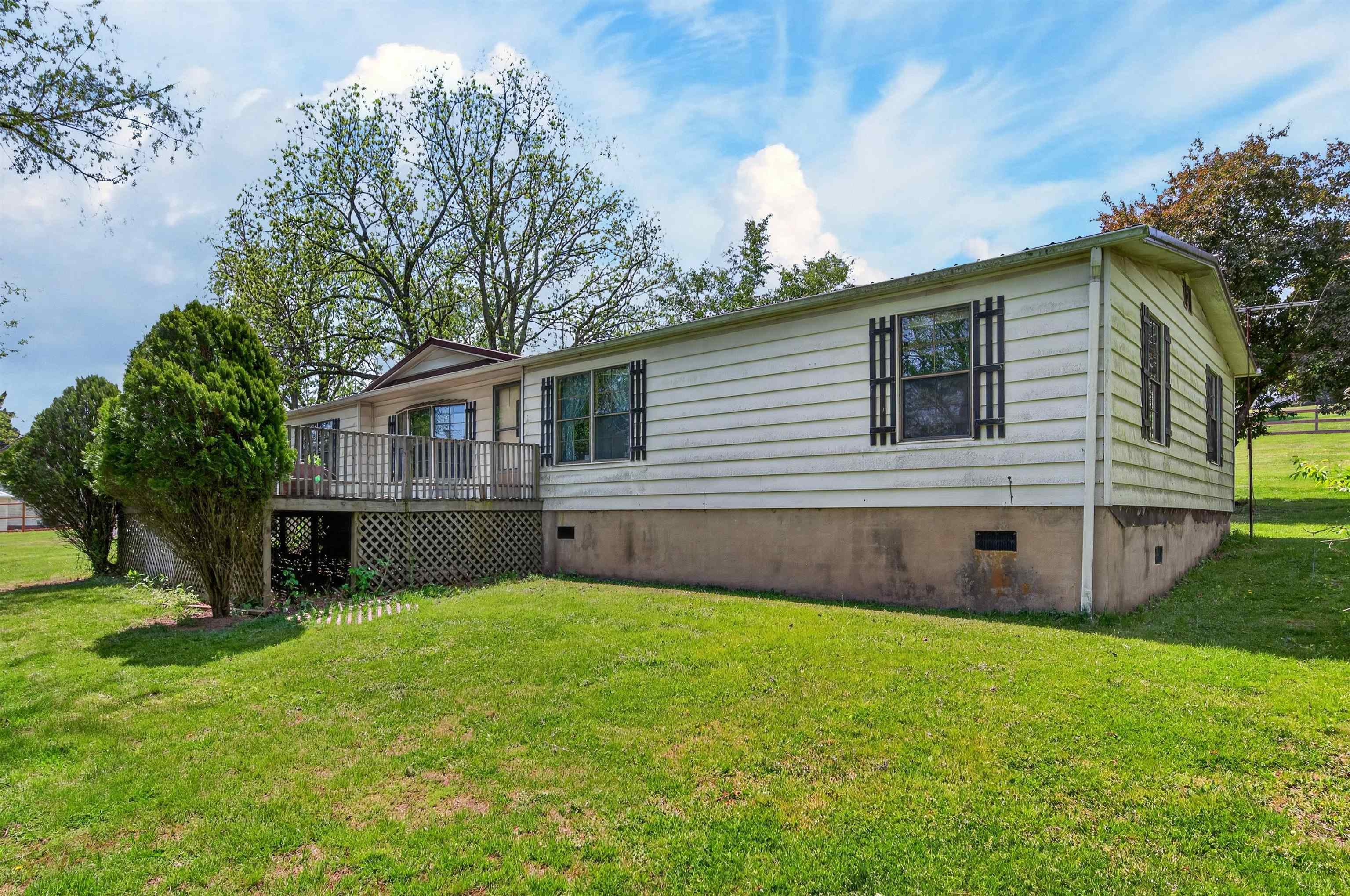 6135 Parrott Mountain Road Parrott VA 24132