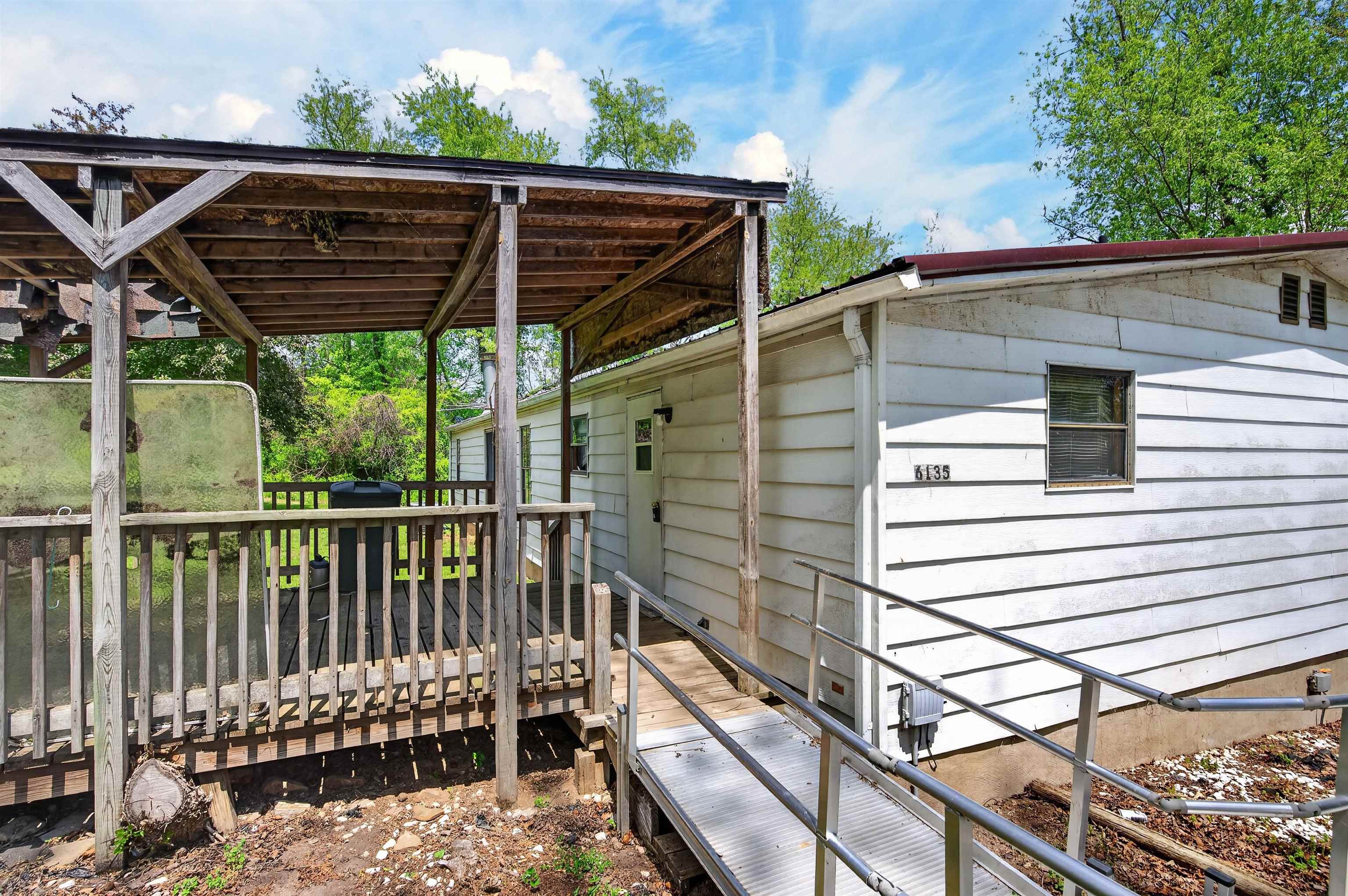 6135 Parrott Mountain Road Parrott VA 24132