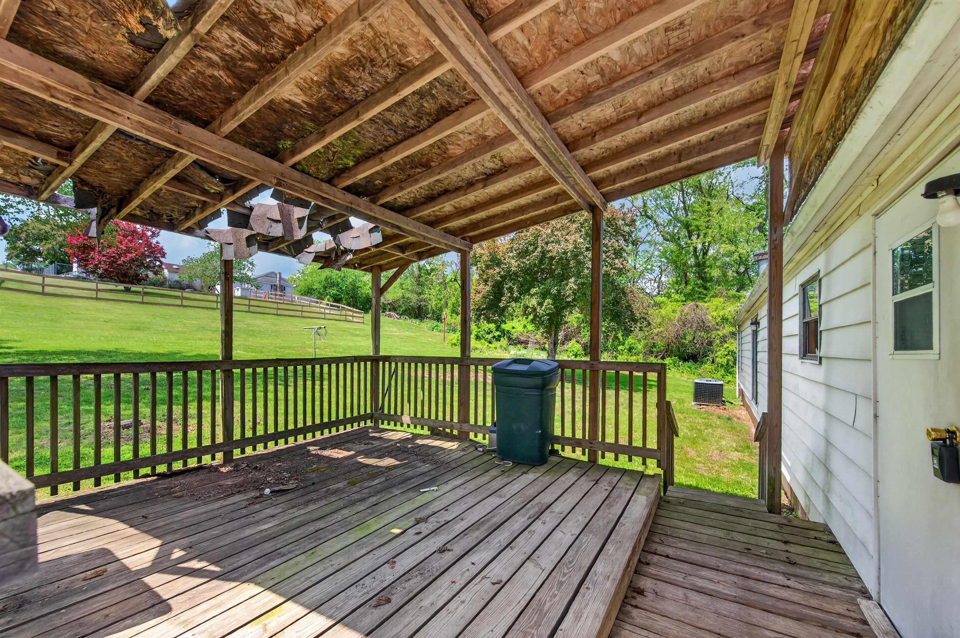 6135 Parrott Mountain Road Parrott VA 24132