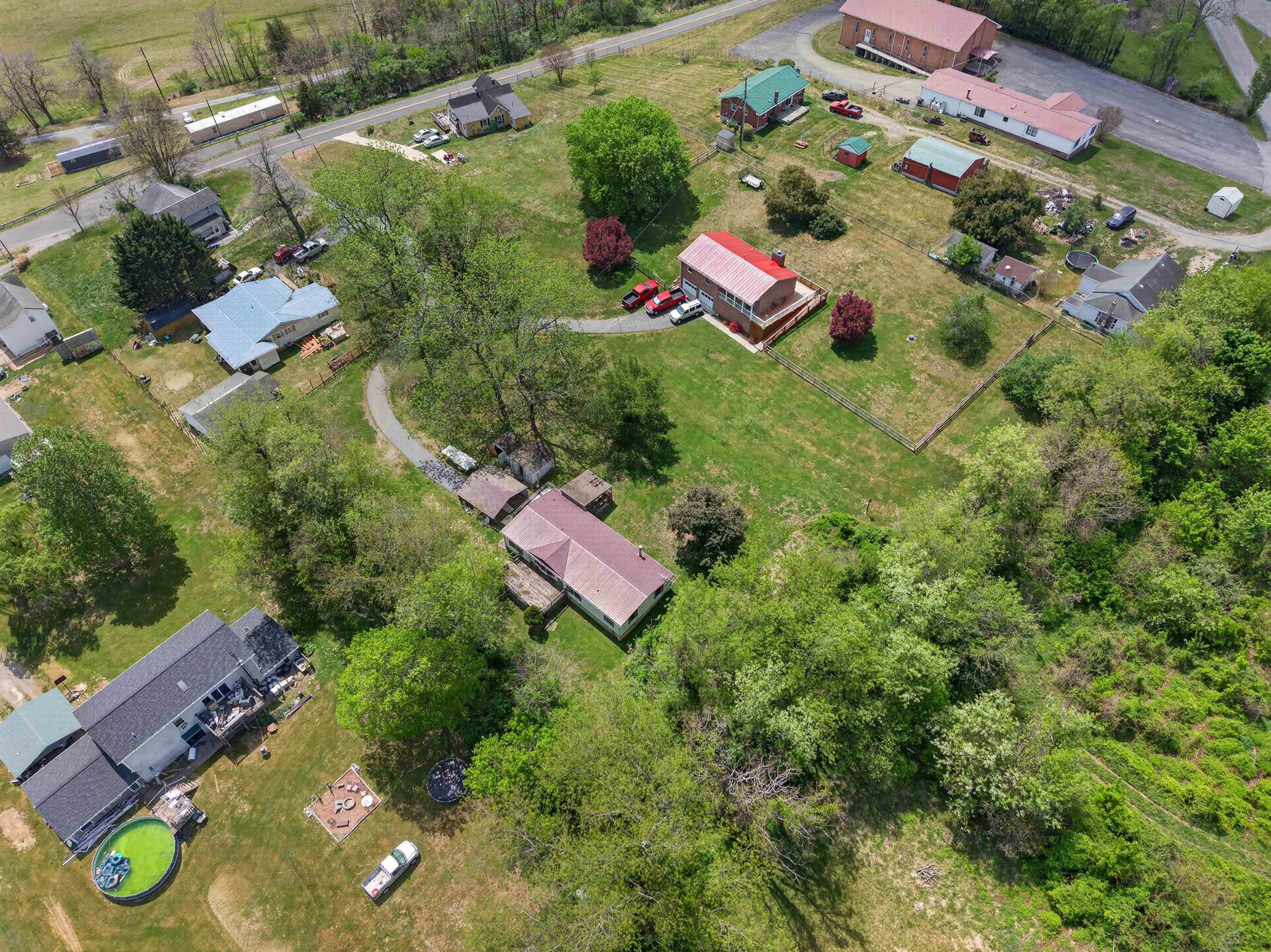 6135 Parrott Mountain Road Parrott VA 24132