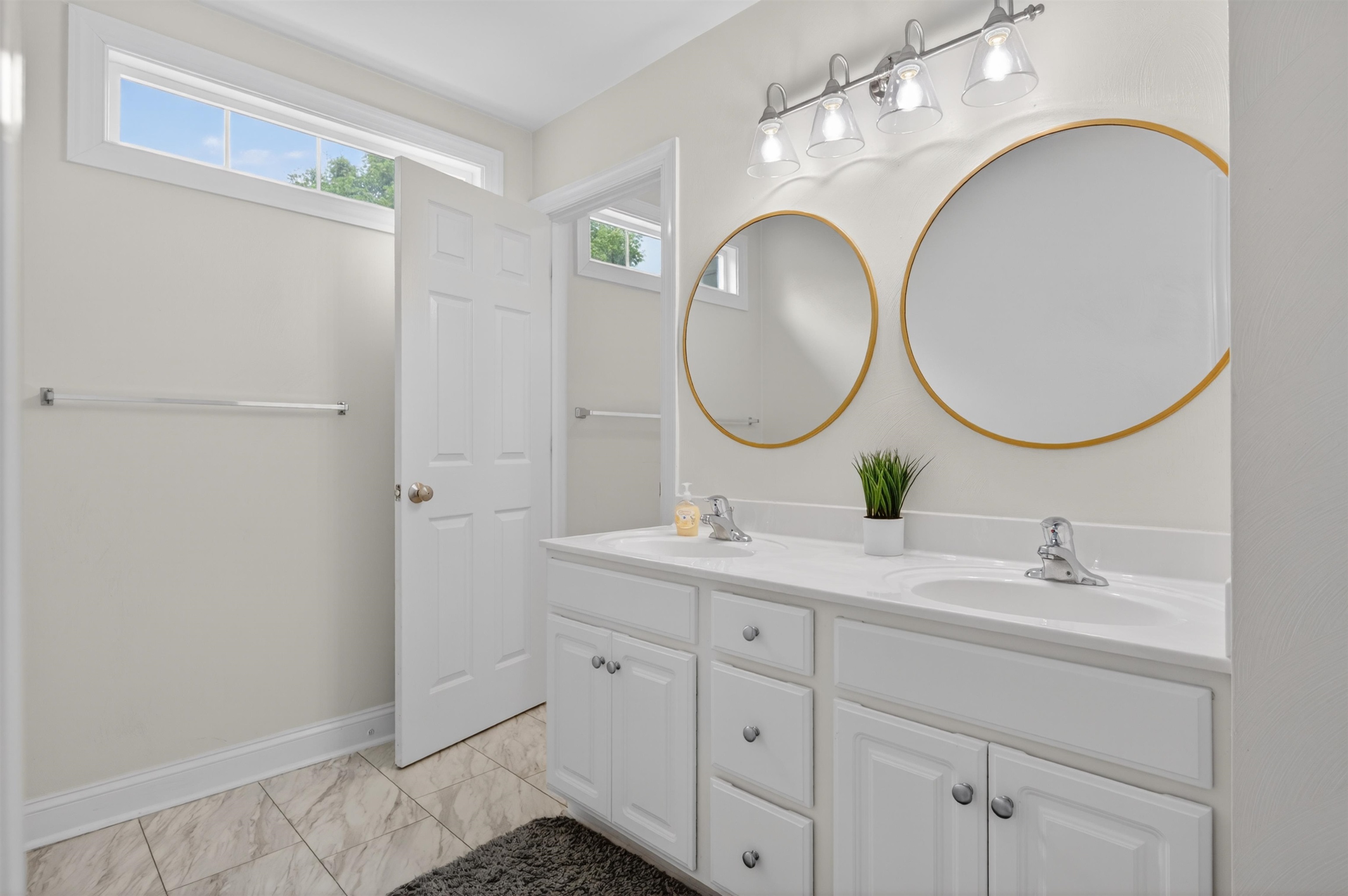 1214 Brook Circle Blacksburg VA 24060