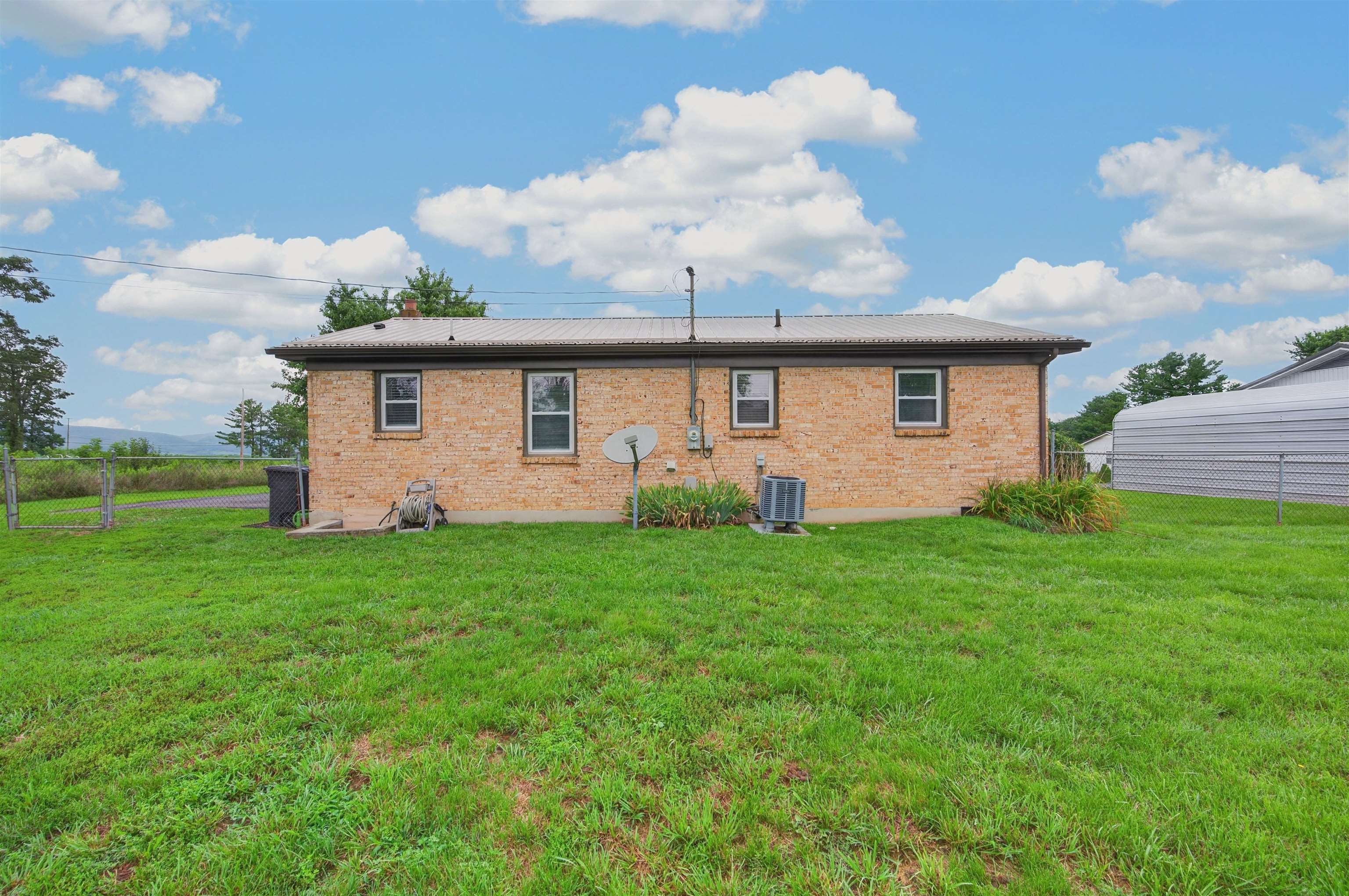 6295 Skyview Circle Dublin VA 24084