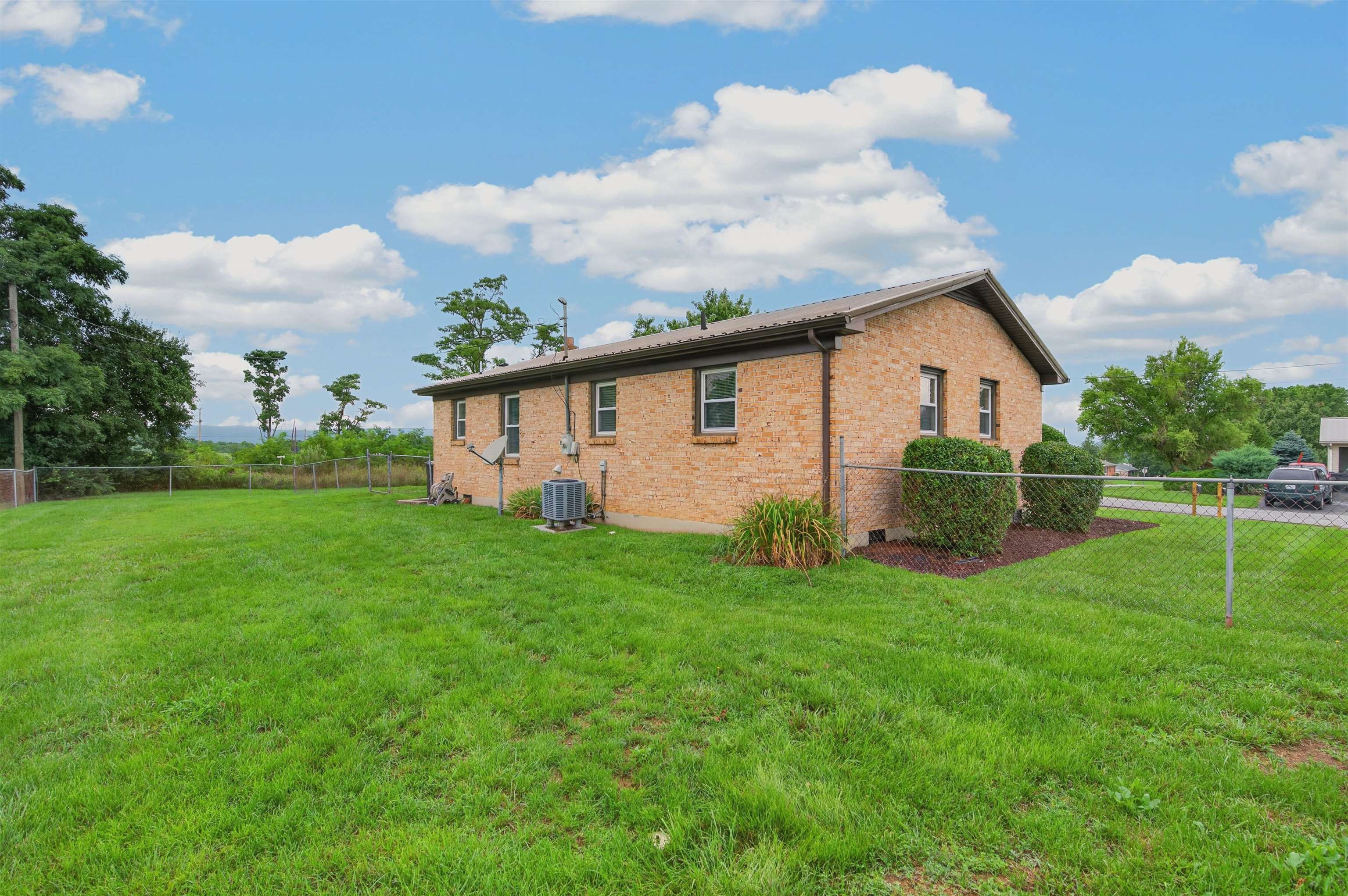 6295 Skyview Circle Dublin VA 24084