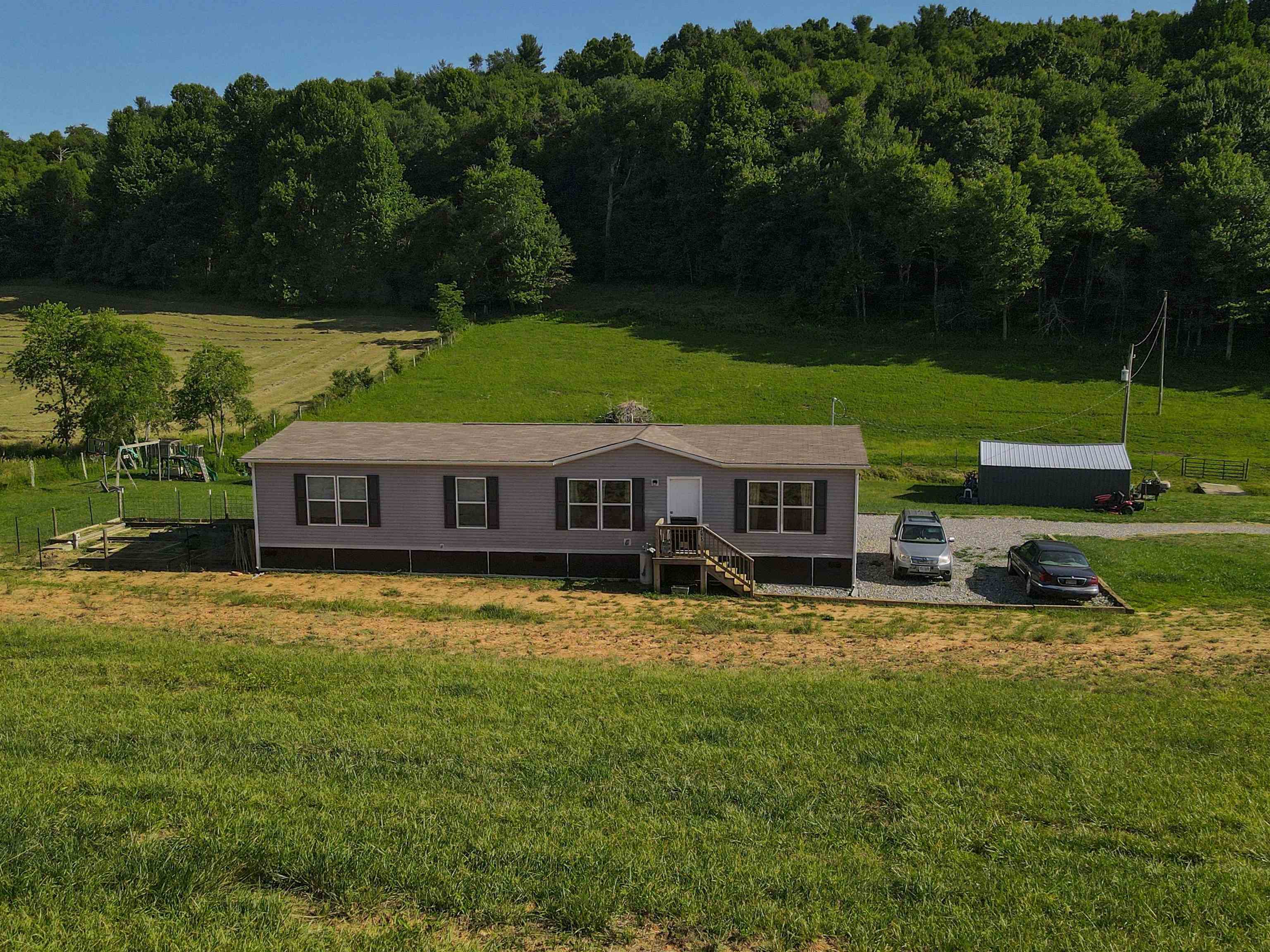 595 Emmanuel Road SW Willis VA 24380