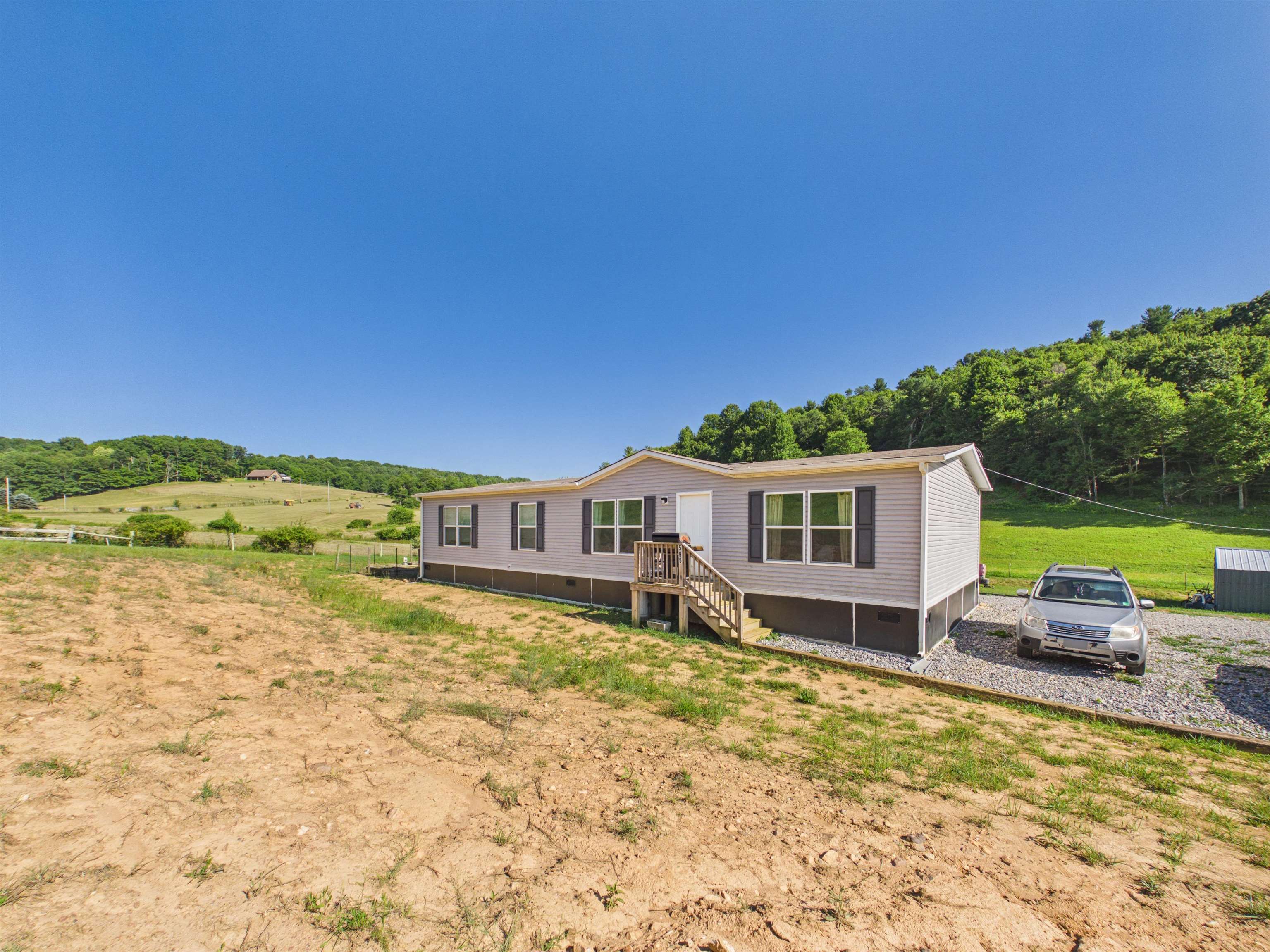595 Emmanuel Road SW Willis VA 24380