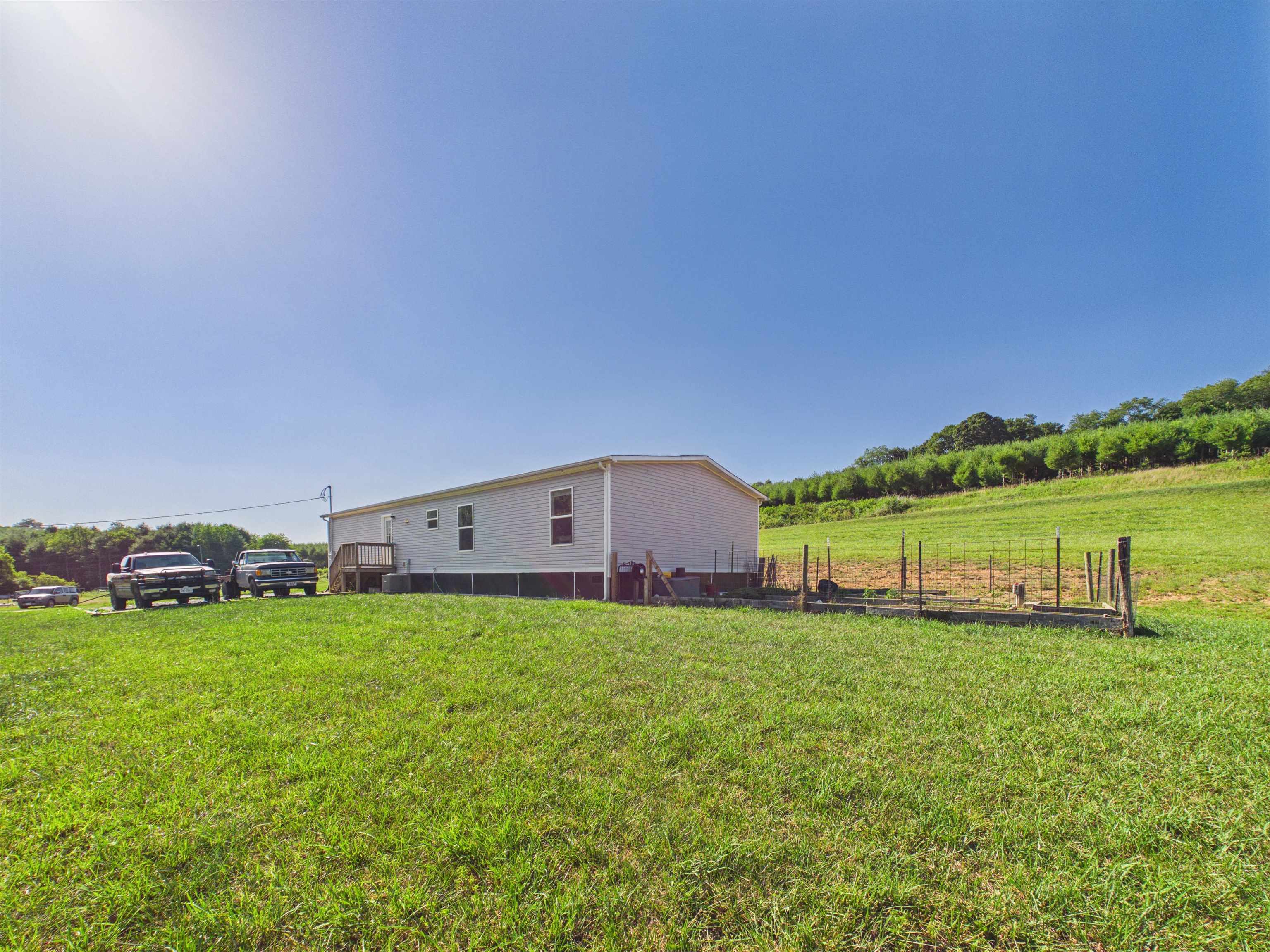 595 Emmanuel Road SW Willis VA 24380