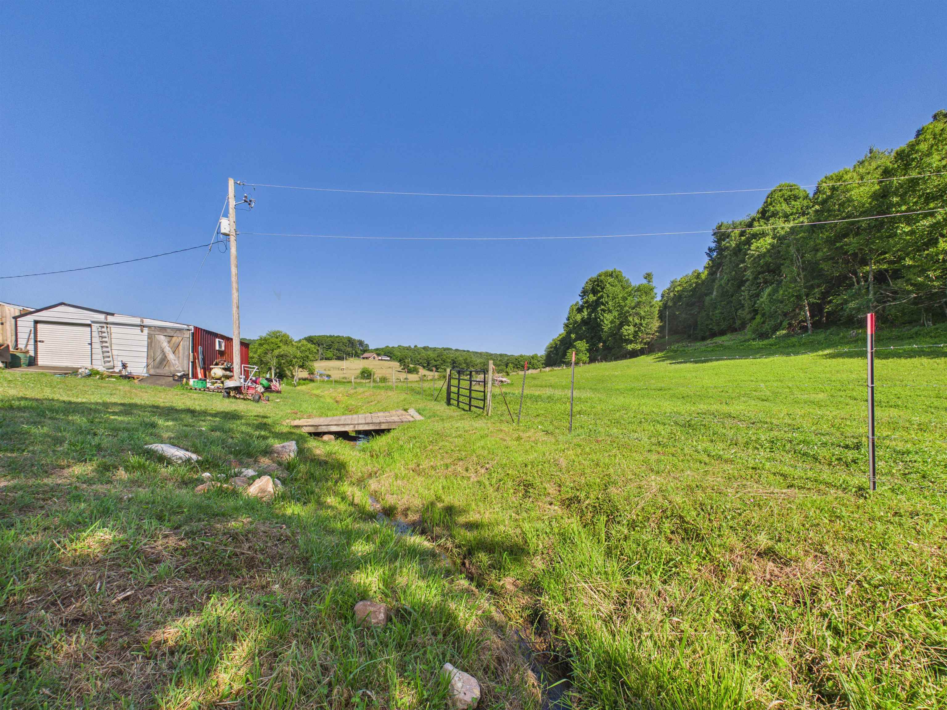 595 Emmanuel Road SW Willis VA 24380