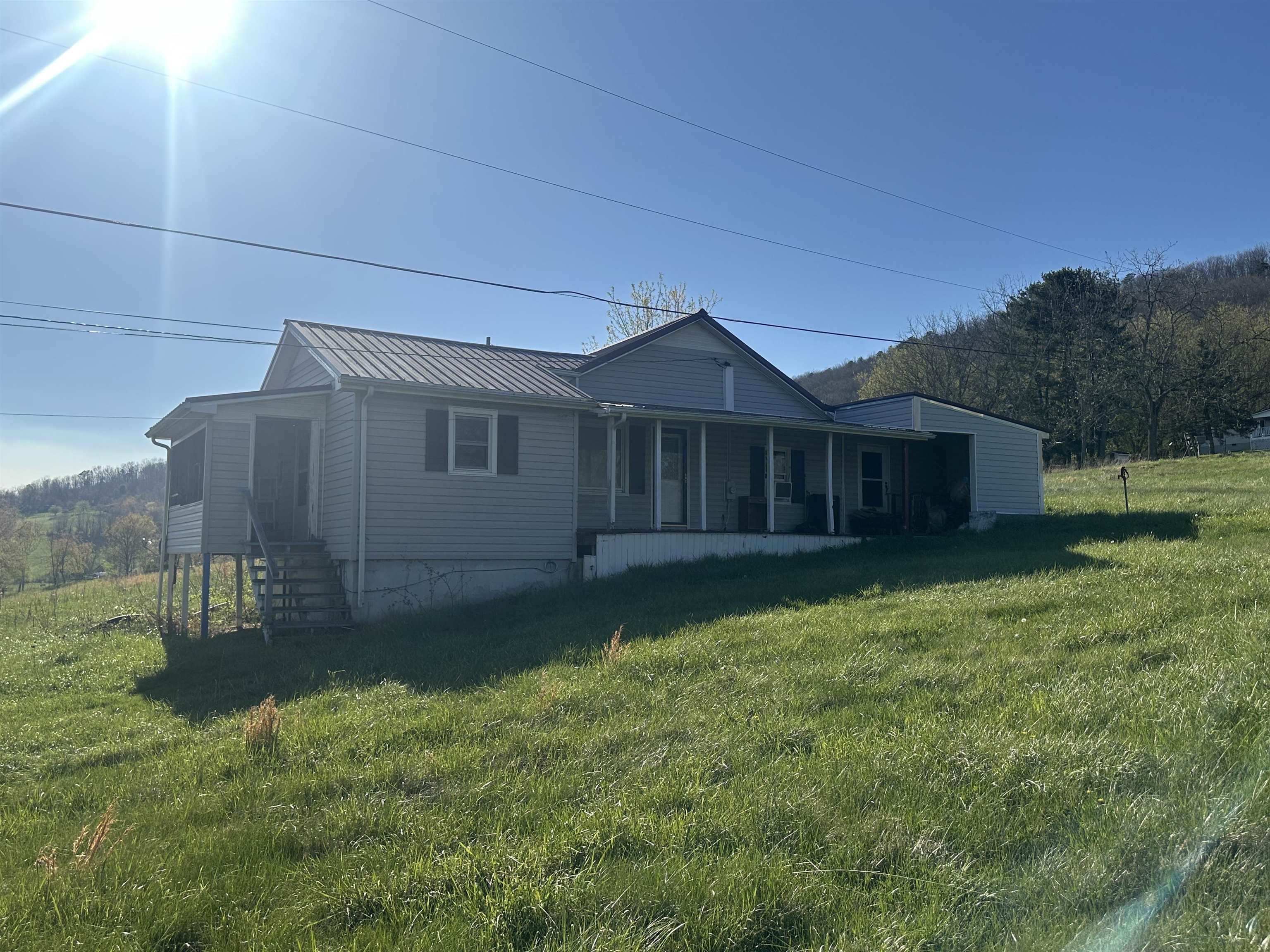 245 Racoon Run Wytheville VA 24382