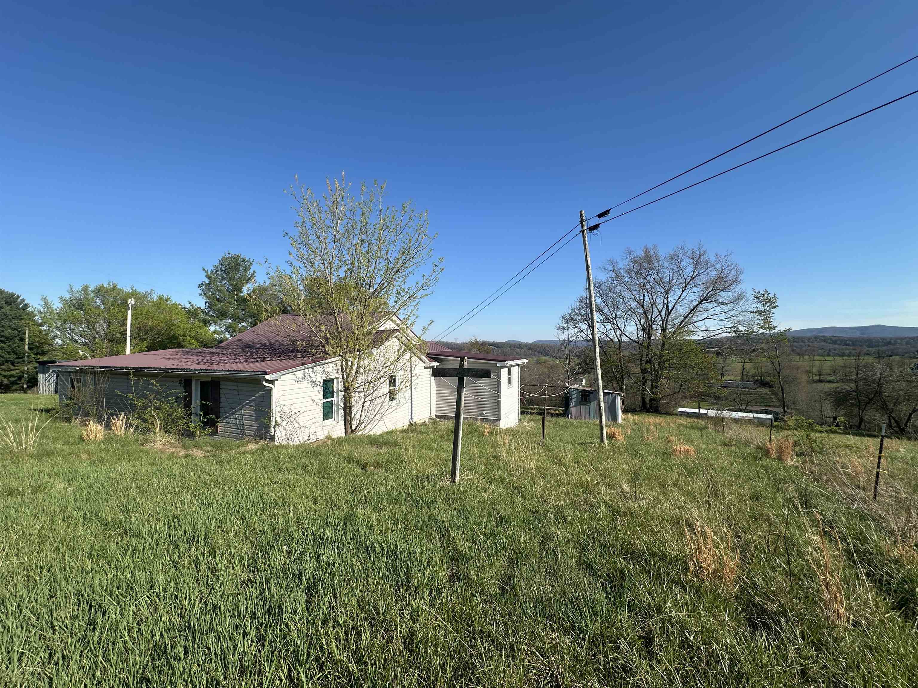 245 Racoon Run Wytheville VA 24382