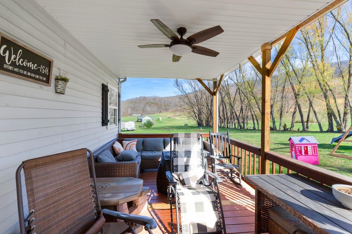 247 Penvir Road Narrows VA 24124