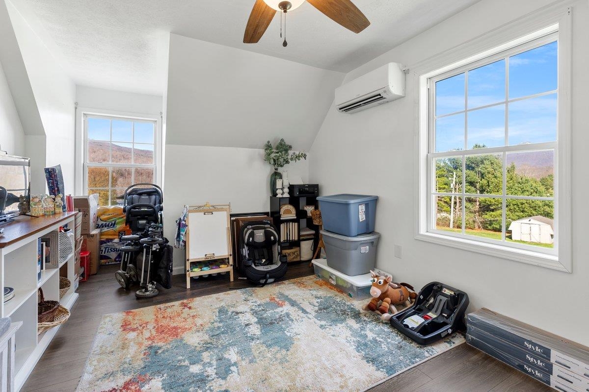 247 Penvir Road Narrows VA 24124