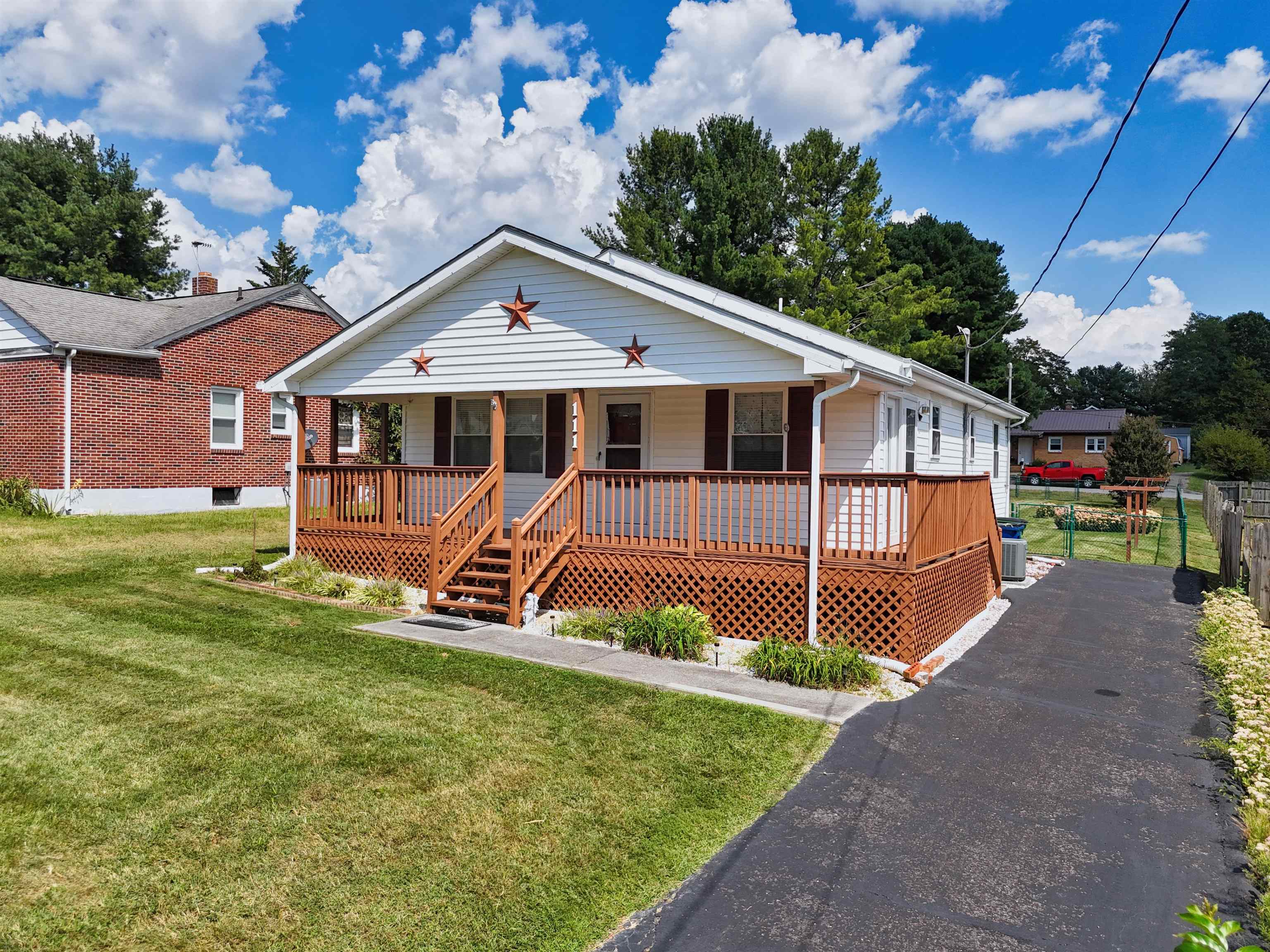 111 Hagan Street NE Christiansburg VA 24073