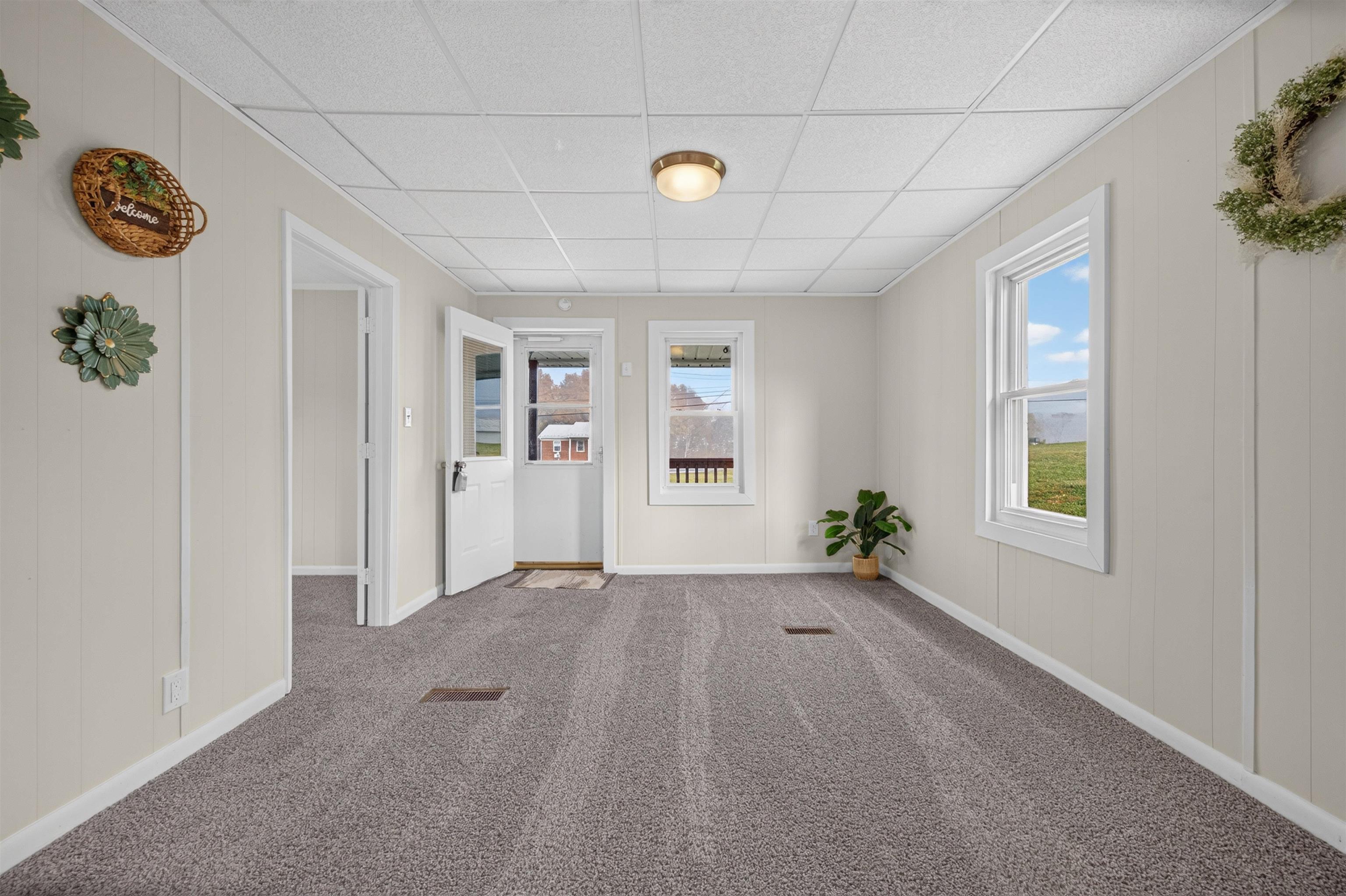 3445 W Lee Highway Wytheville VA 24382