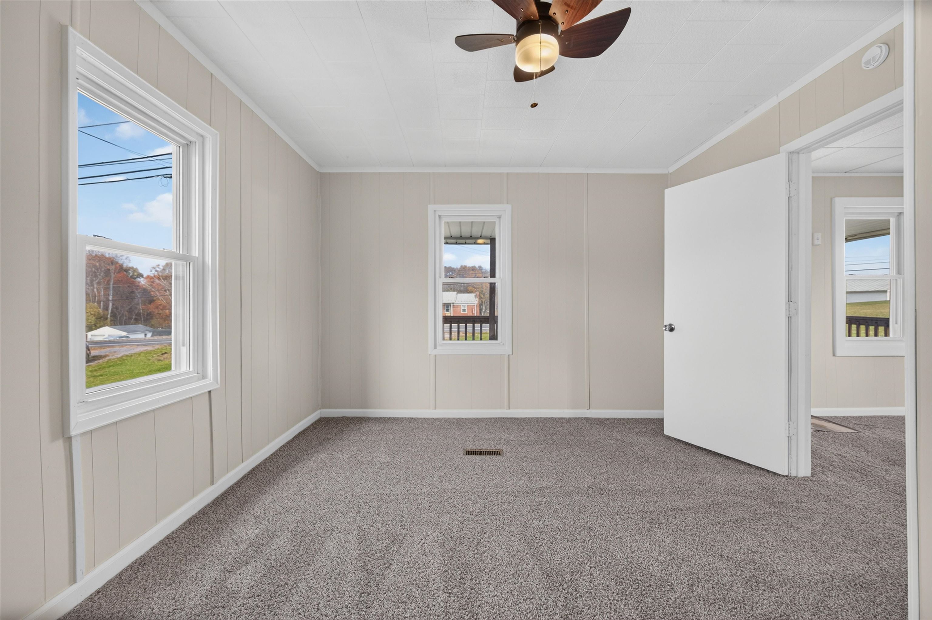 3445 W Lee Highway Wytheville VA 24382