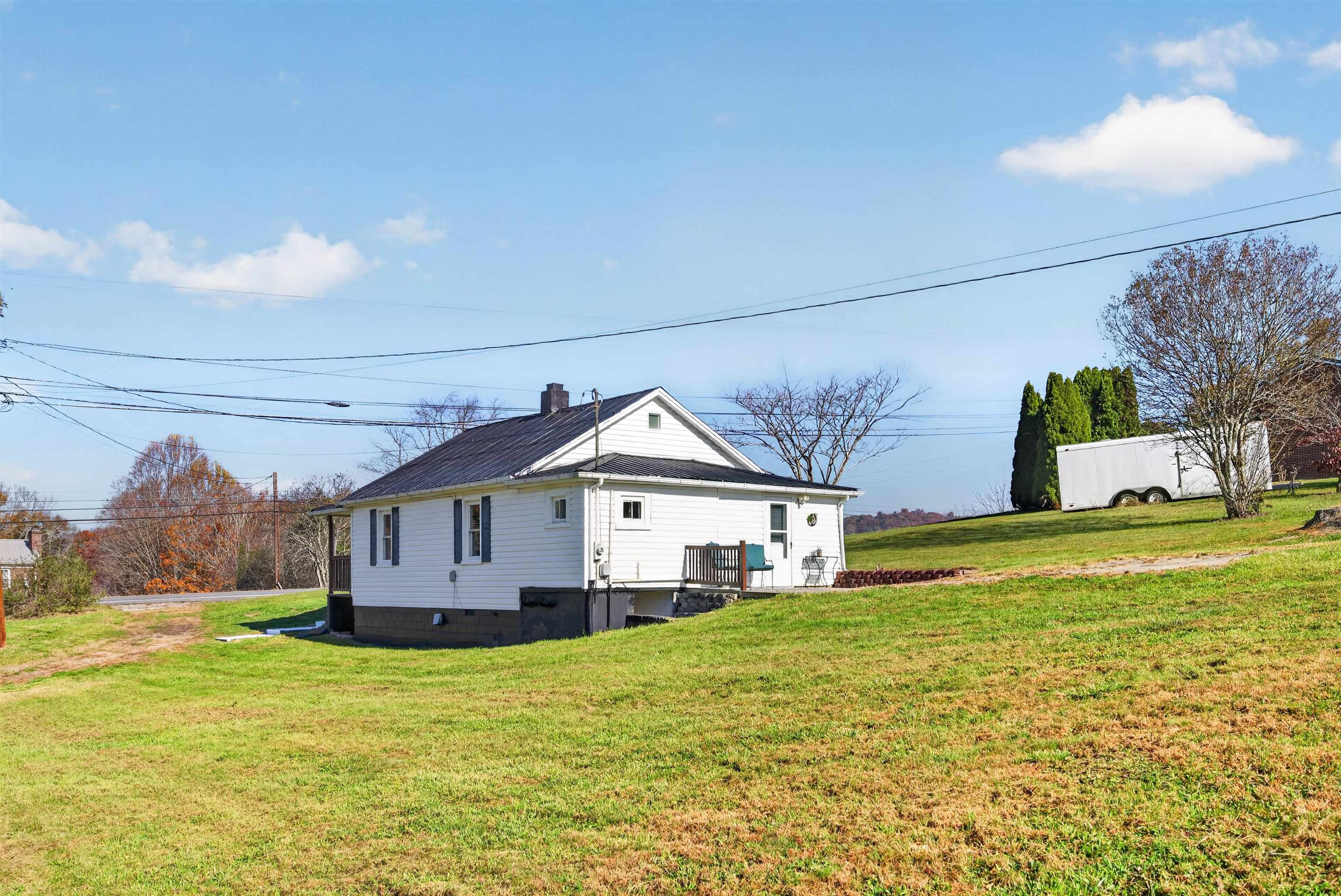3445 W Lee Highway Wytheville VA 24382