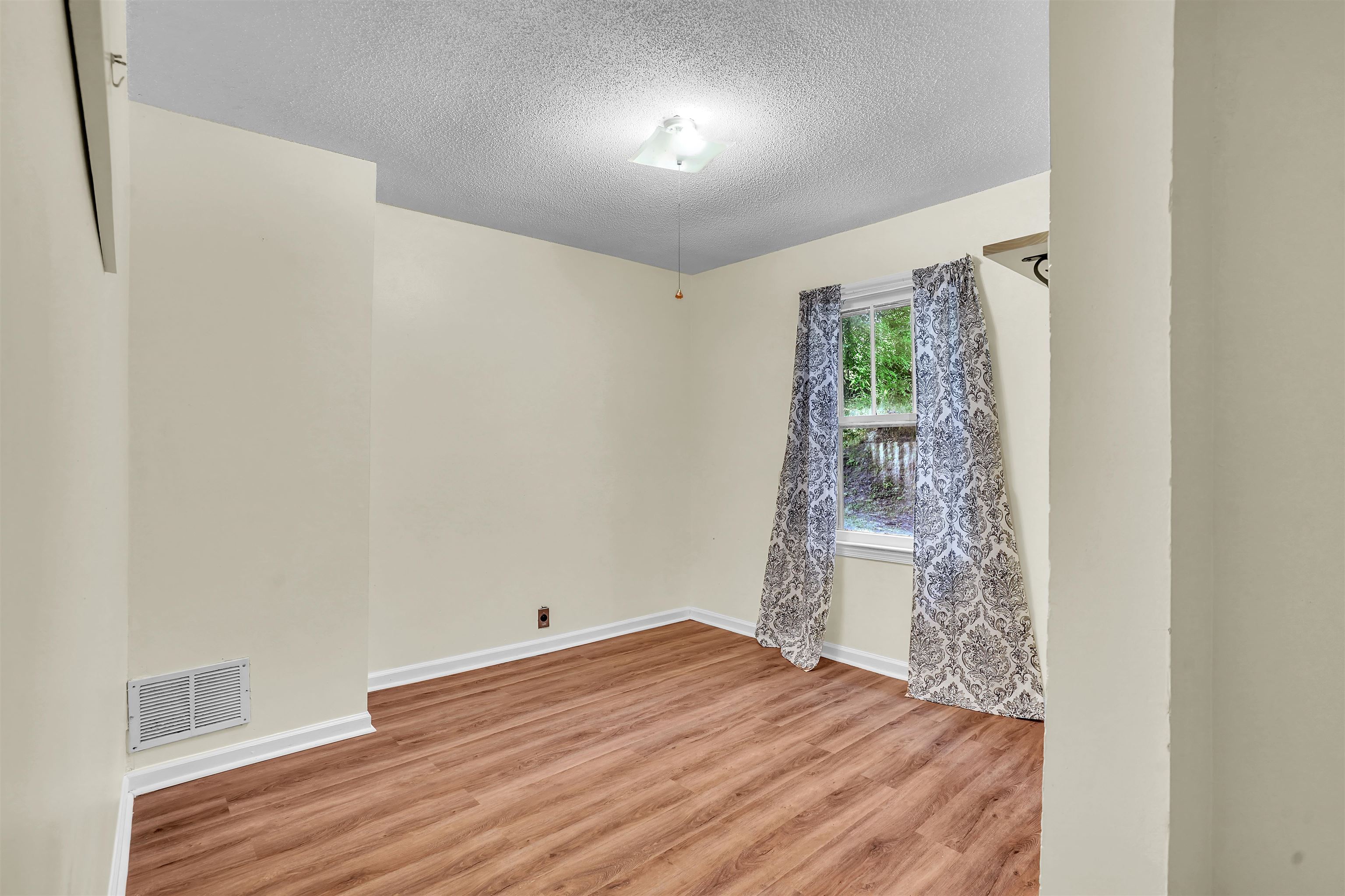 630 Lafayette Street Pulaski VA 24301