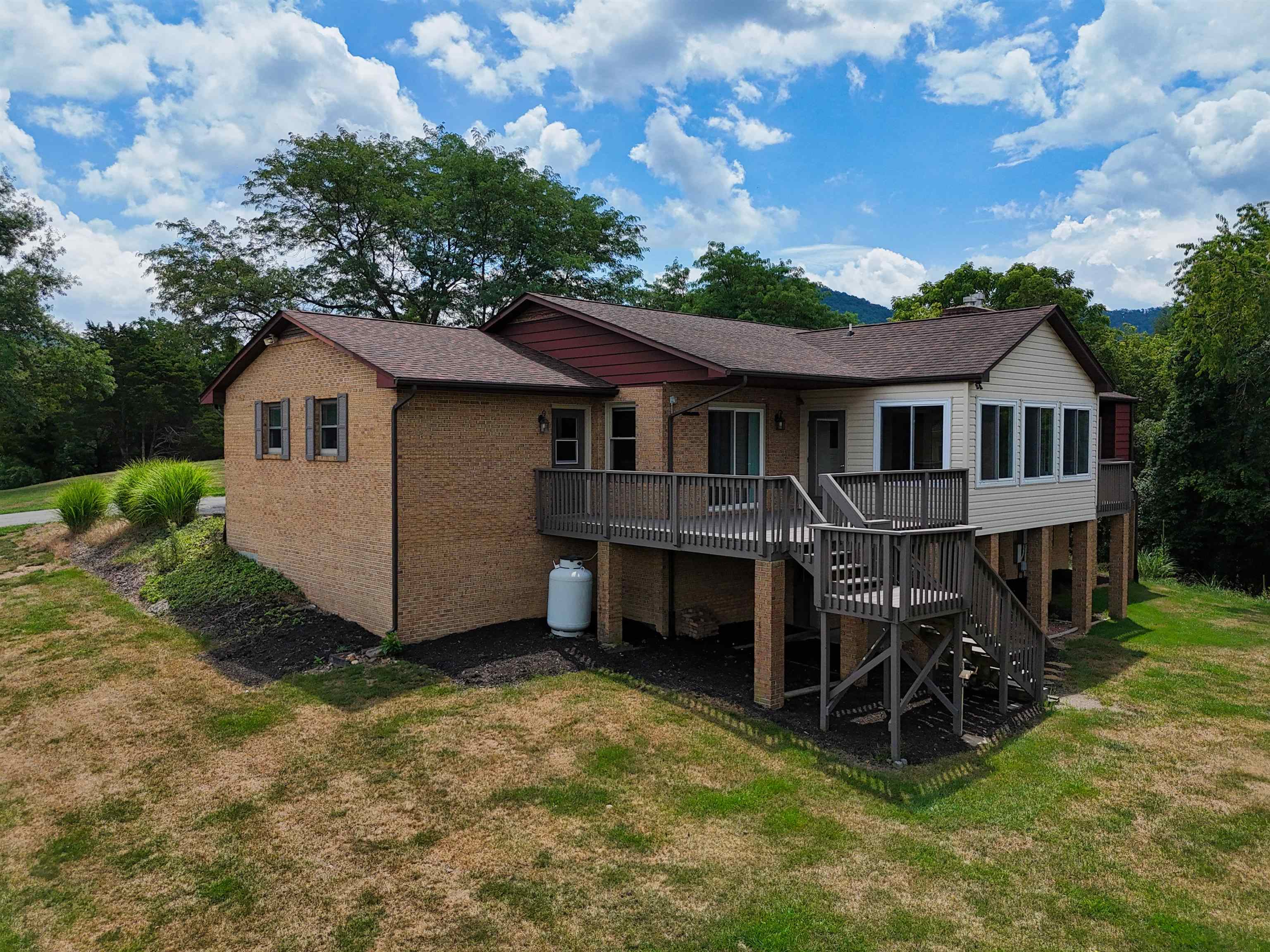 1729 Mountainside Drive Blacksburg VA 24060