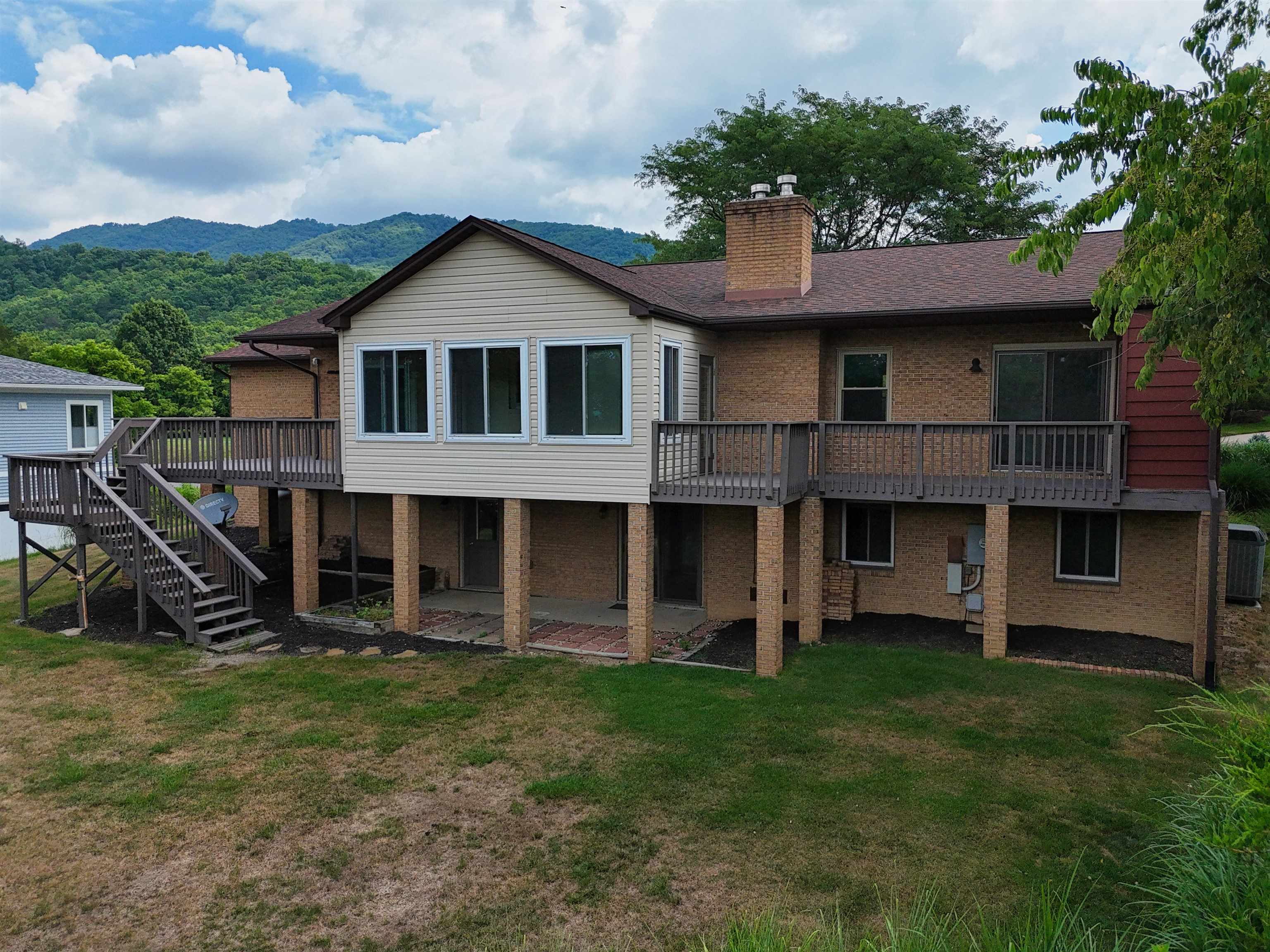 1729 Mountainside Drive Blacksburg VA 24060