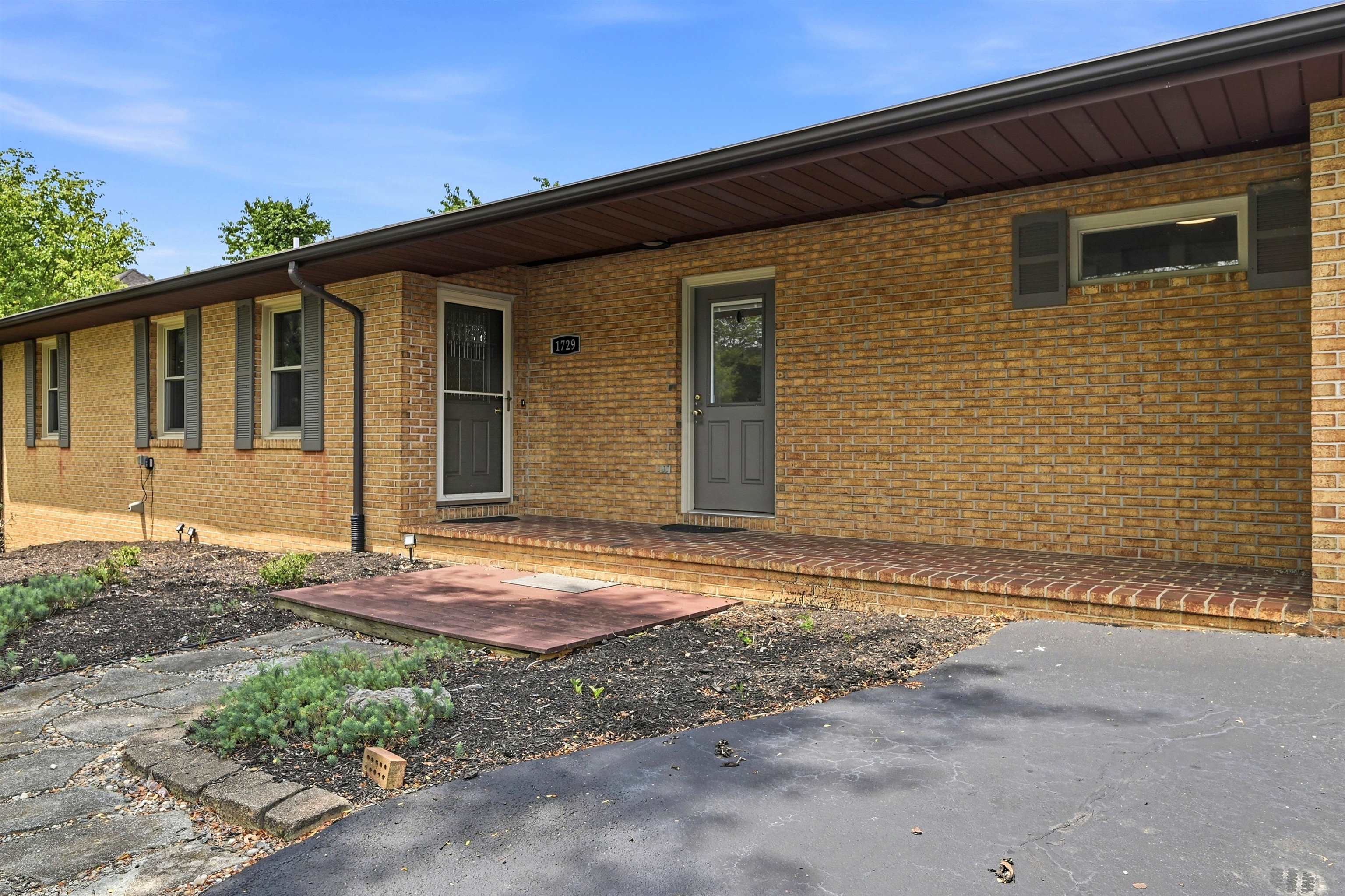 1729 Mountainside Drive Blacksburg VA 24060