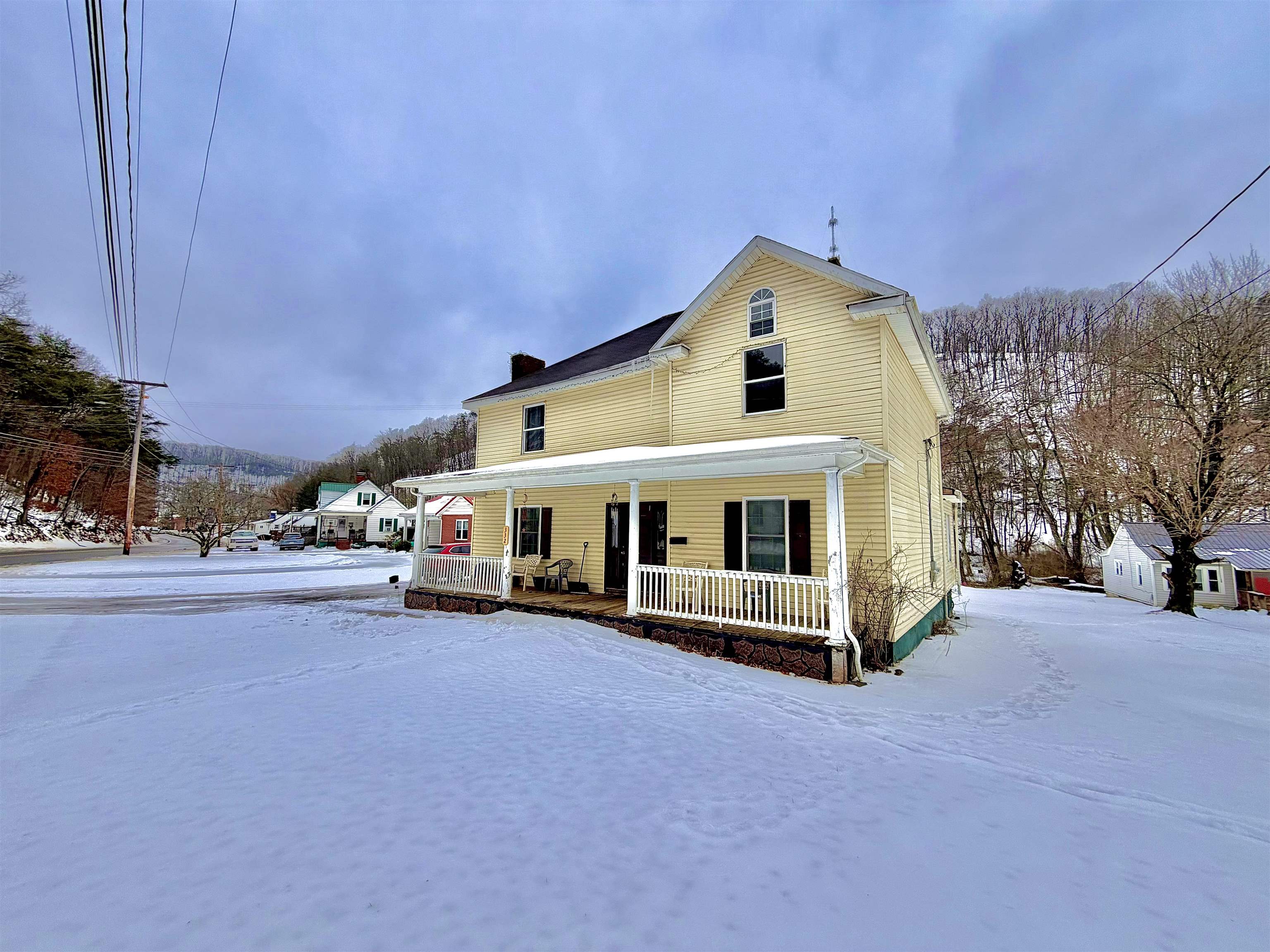 332 S College Avenue Bluefield VA 24605