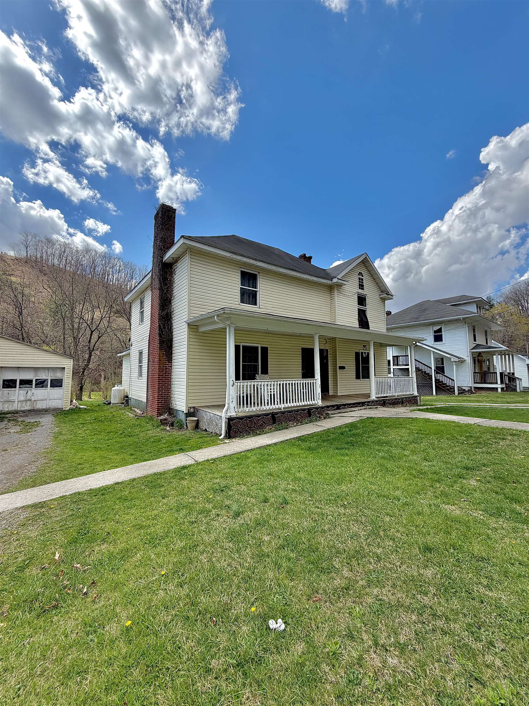 332 S College Avenue Bluefield VA 24605