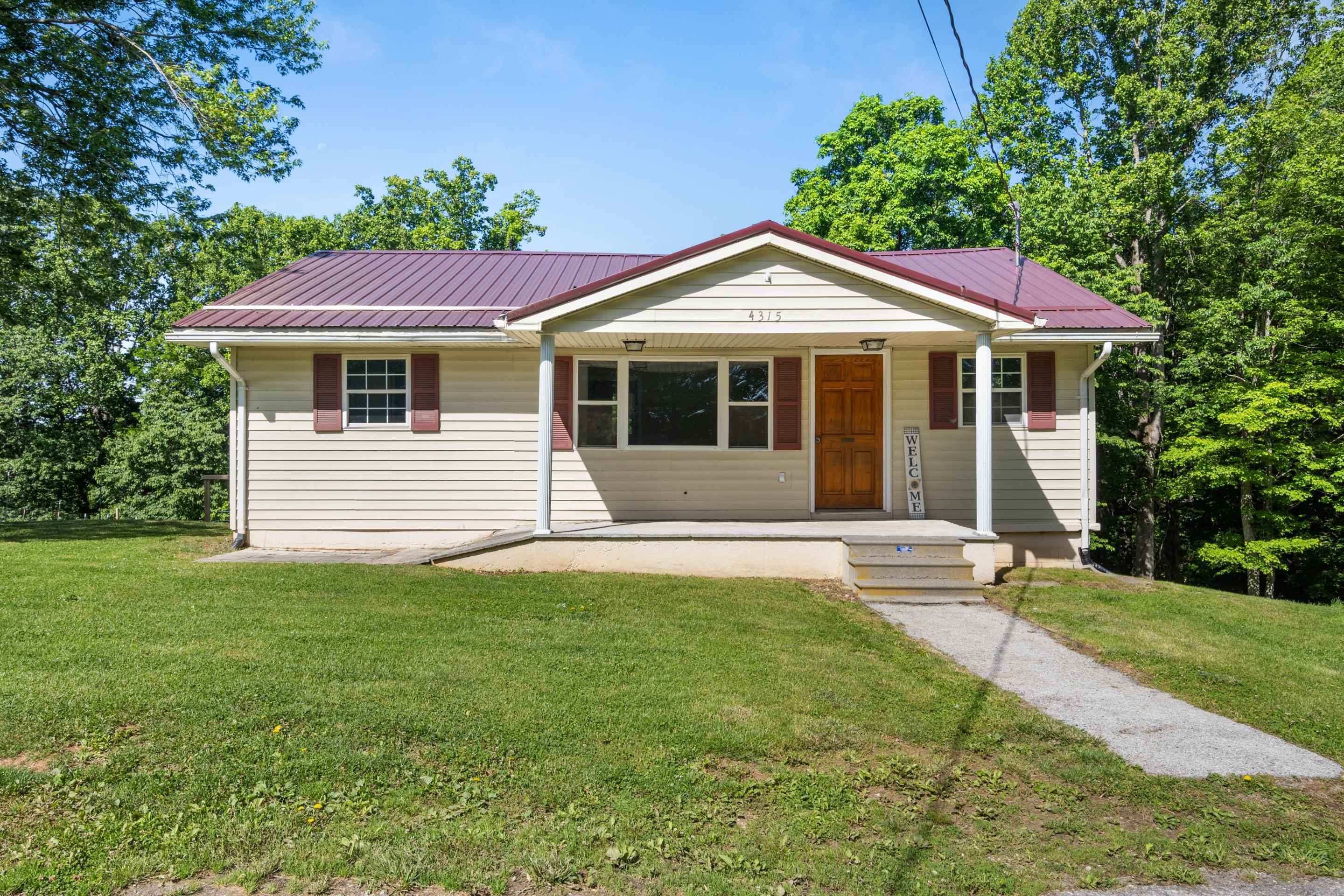 4315 Quince Road Pilot VA 24138