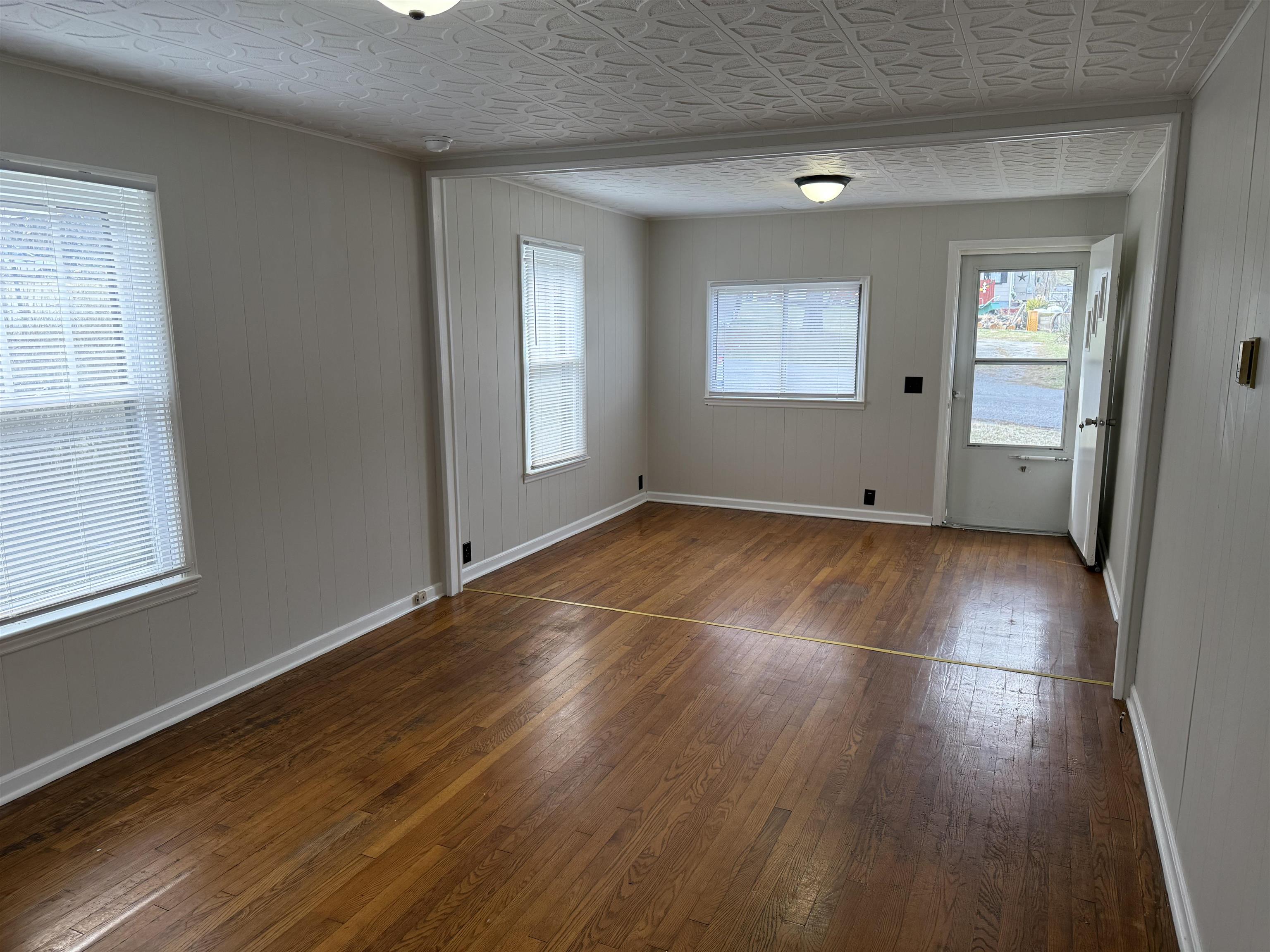 104 Sharp Street Pearisburg VA 24134