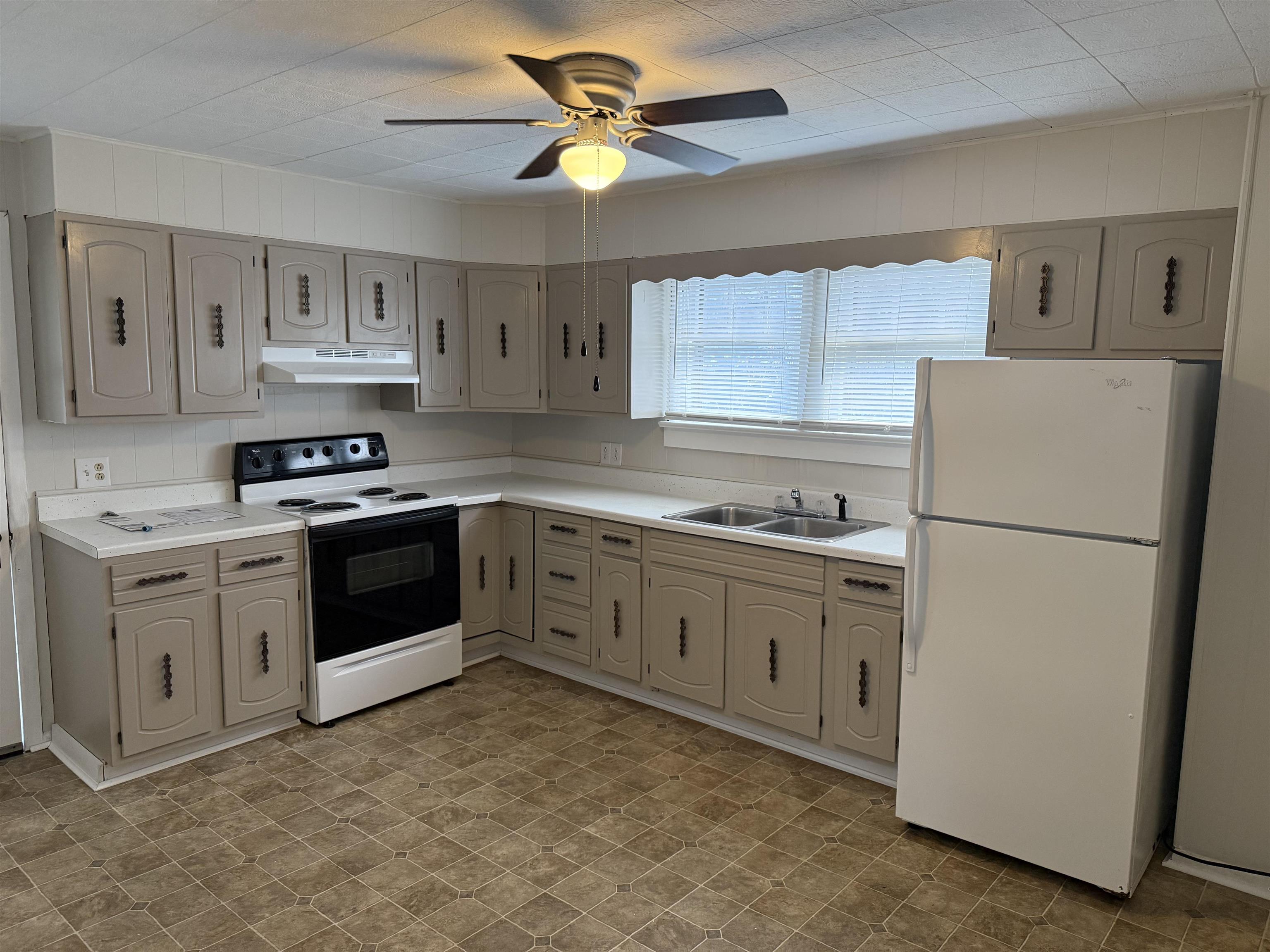 104 Sharp Street Pearisburg VA 24134