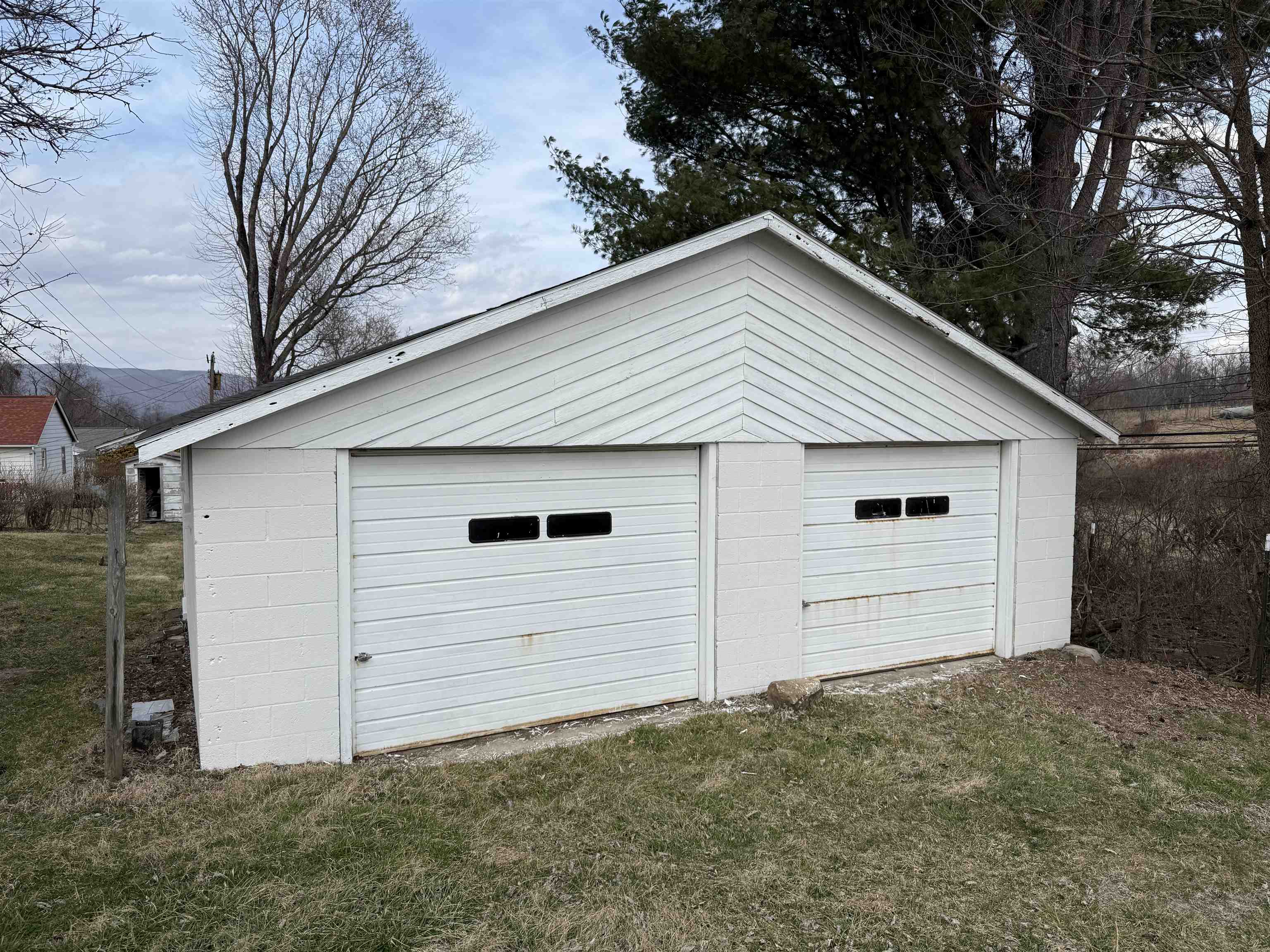 104 Sharp Street Pearisburg VA 24134