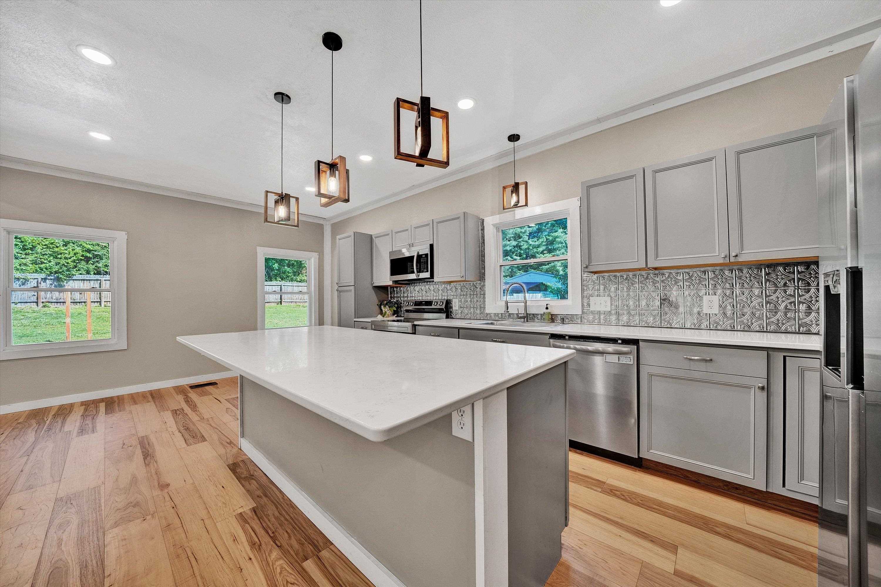 1870 Wolf Creek Road Narrows VA 24124