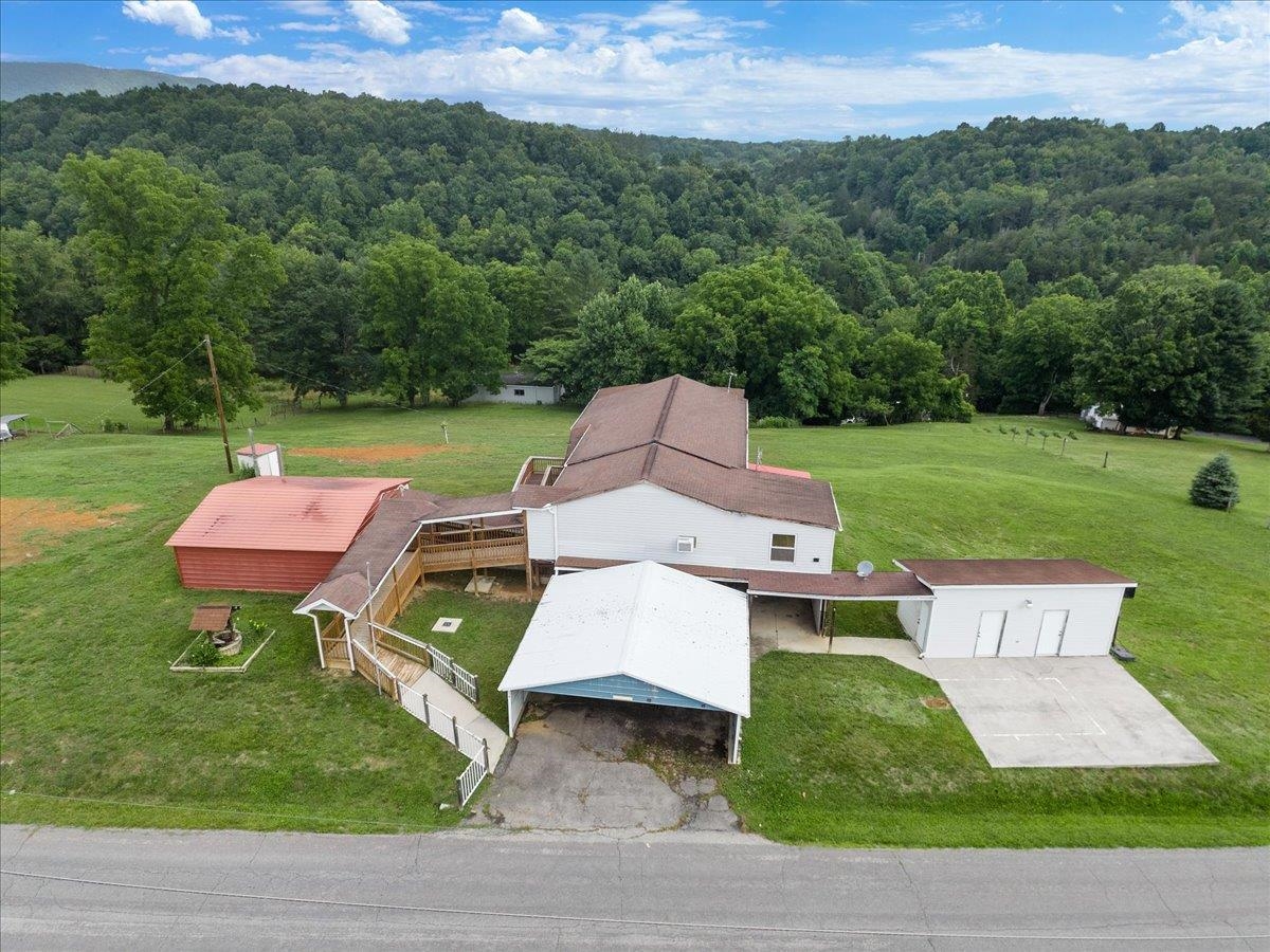318 Sunny Ridge Road Pearisburg VA 24134