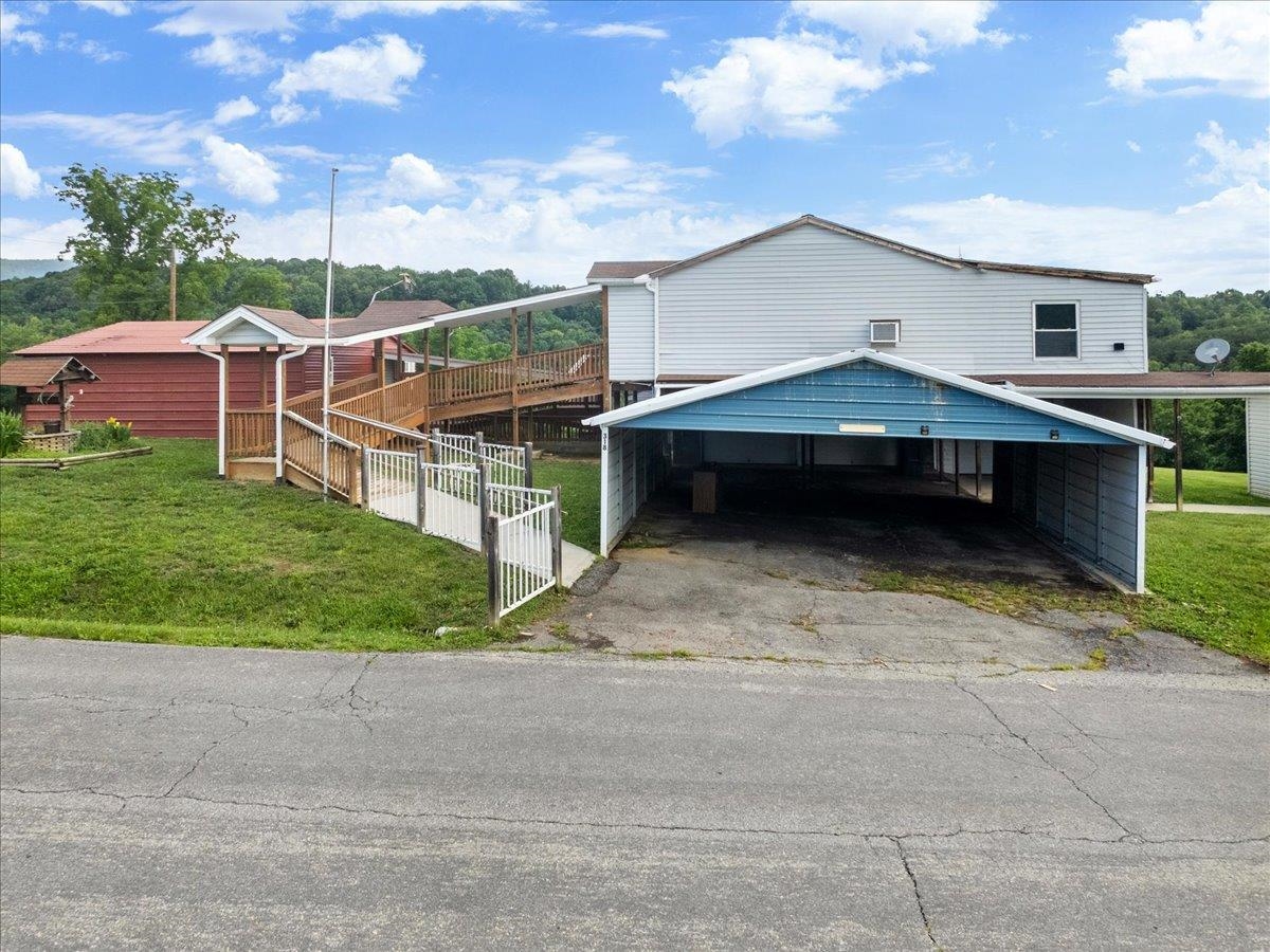 318 Sunny Ridge Road Pearisburg VA 24134
