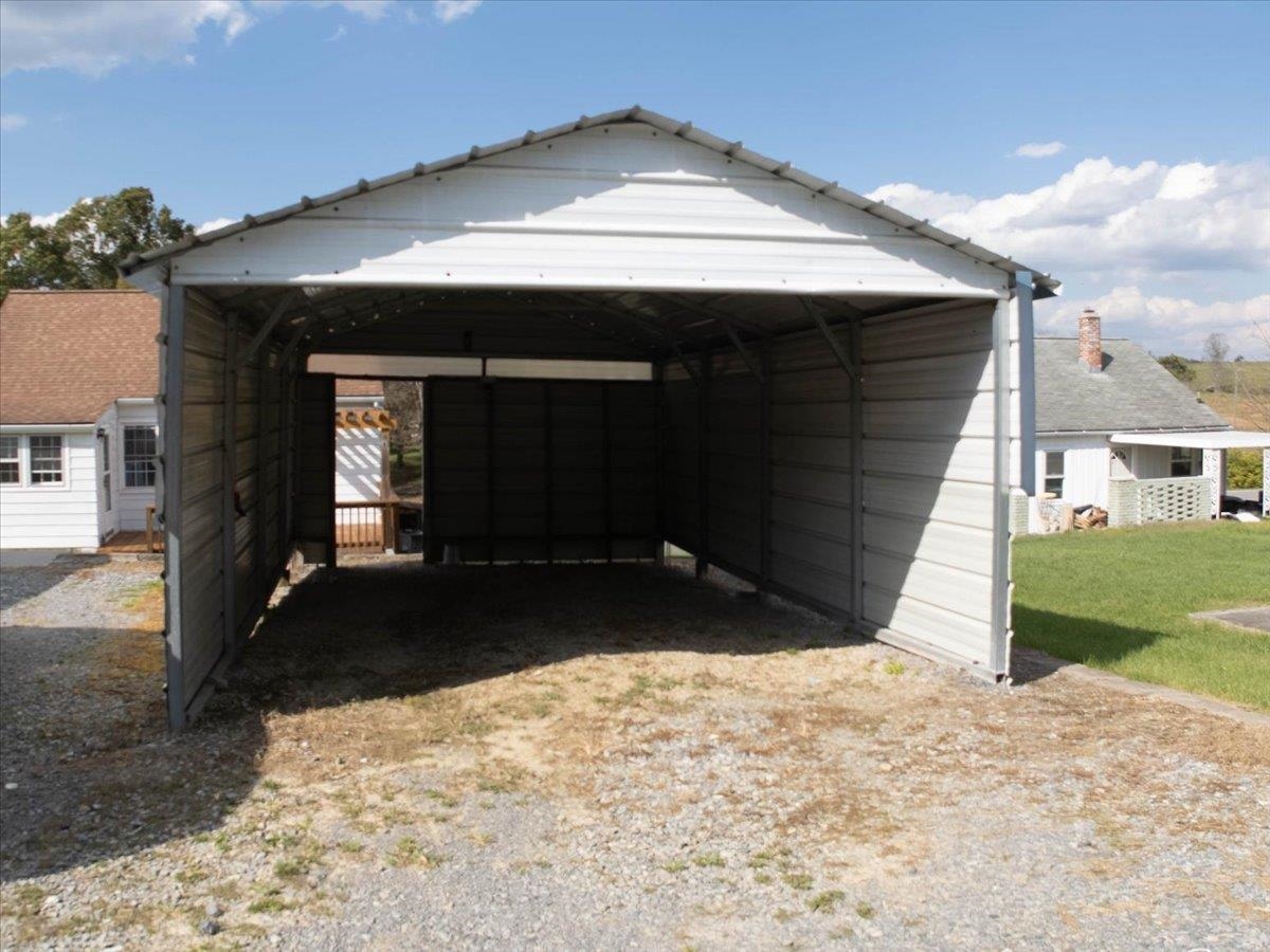 7520 Peppers Ferry Boulevard Fairlawn VA 24141