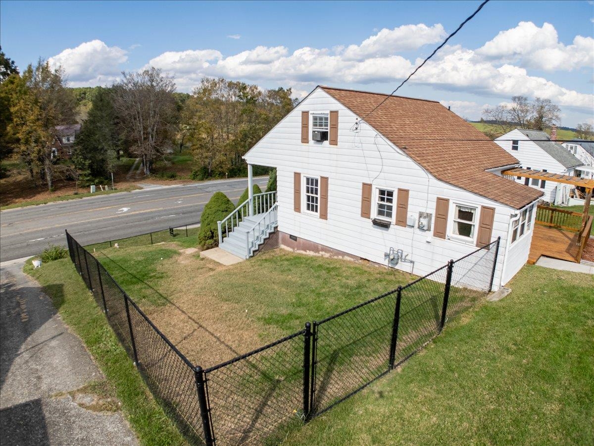 7520 Peppers Ferry Boulevard Fairlawn VA 24141