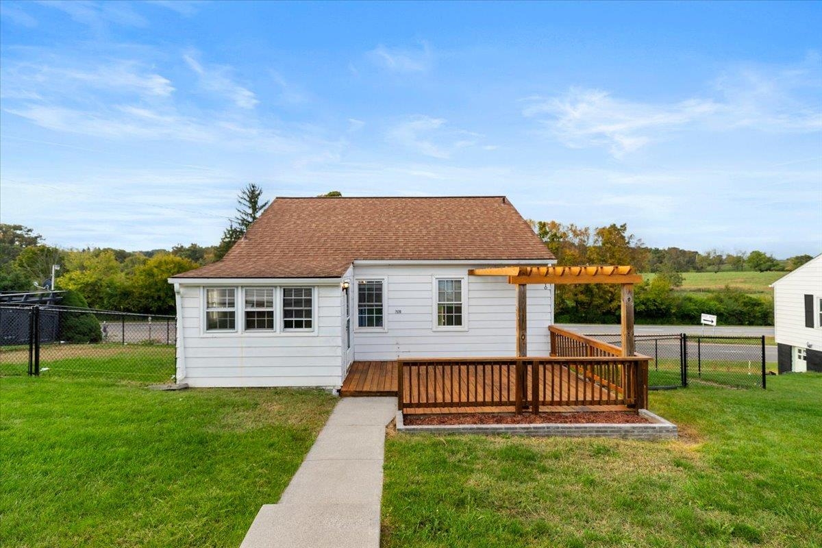 7520 Peppers Ferry Boulevard Fairlawn VA 24141