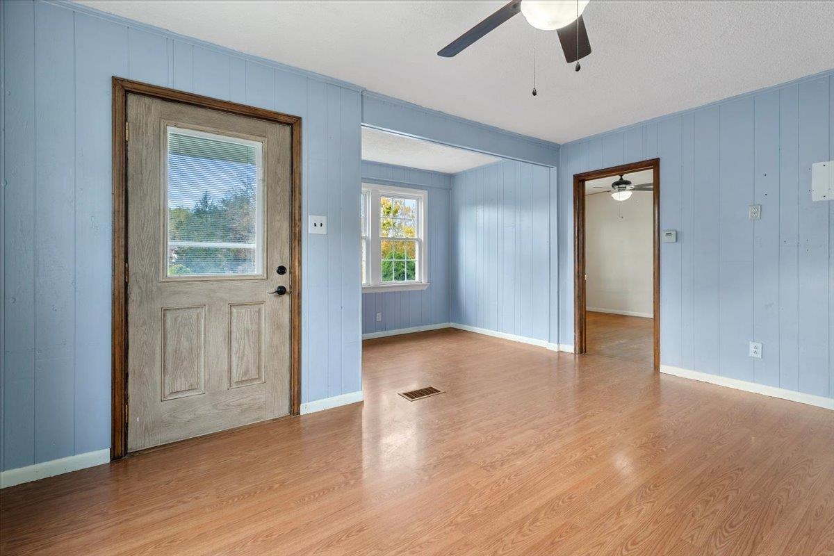 7520 Peppers Ferry Boulevard Fairlawn VA 24141