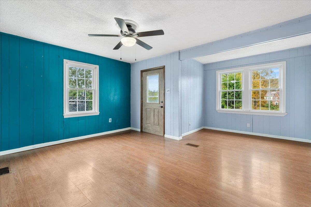 7520 Peppers Ferry Boulevard Fairlawn VA 24141