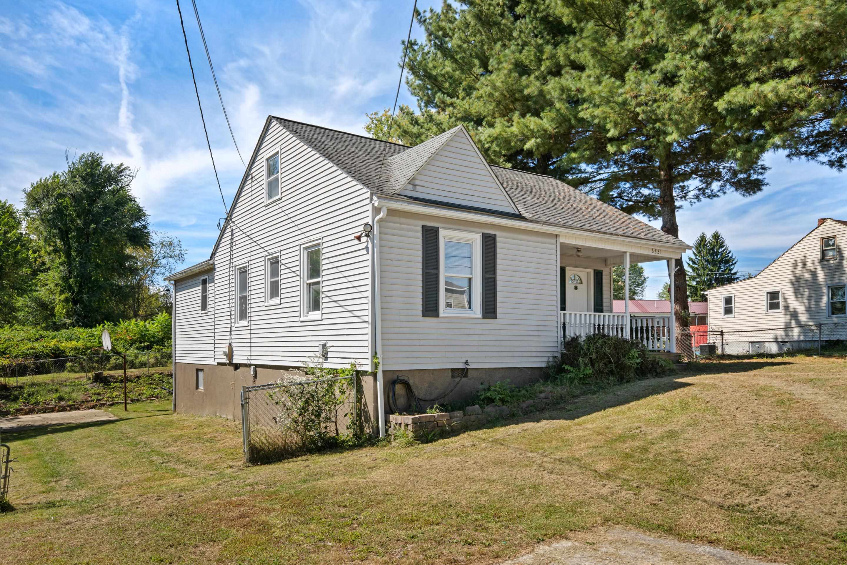 6821 Pulaski Avenue Radford VA 24141