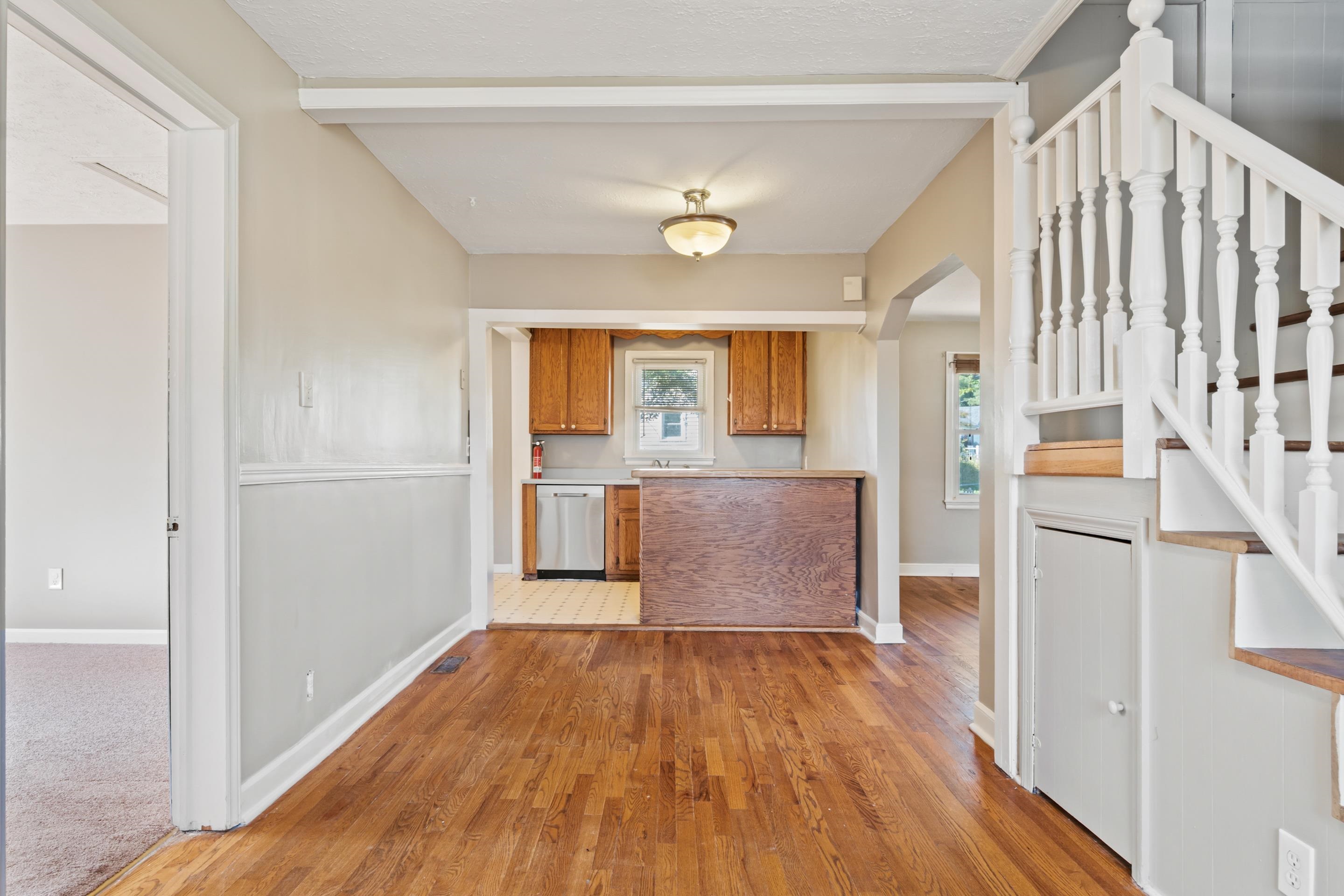 6821 Pulaski Avenue Radford VA 24141