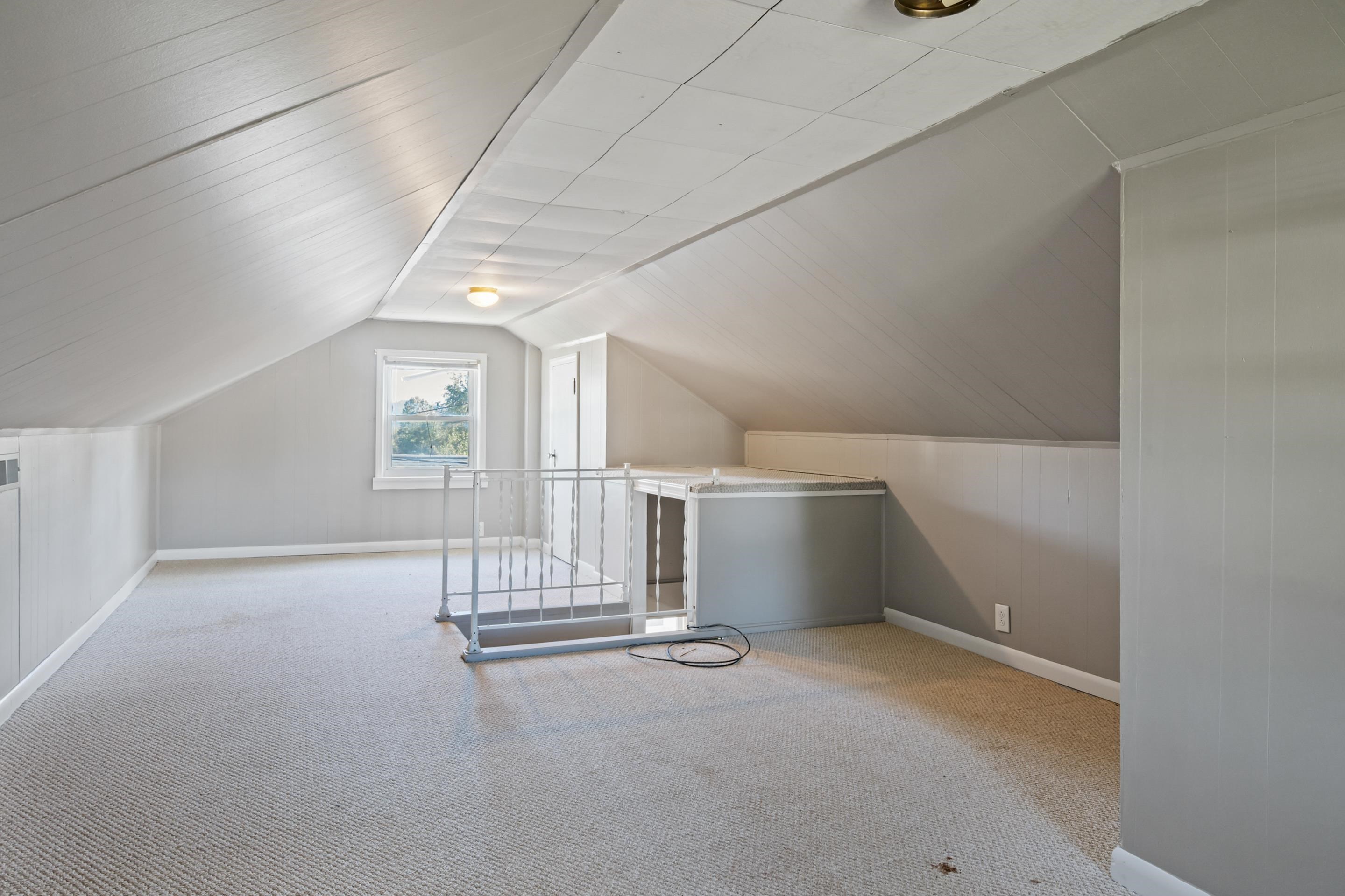6821 Pulaski Avenue Radford VA 24141
