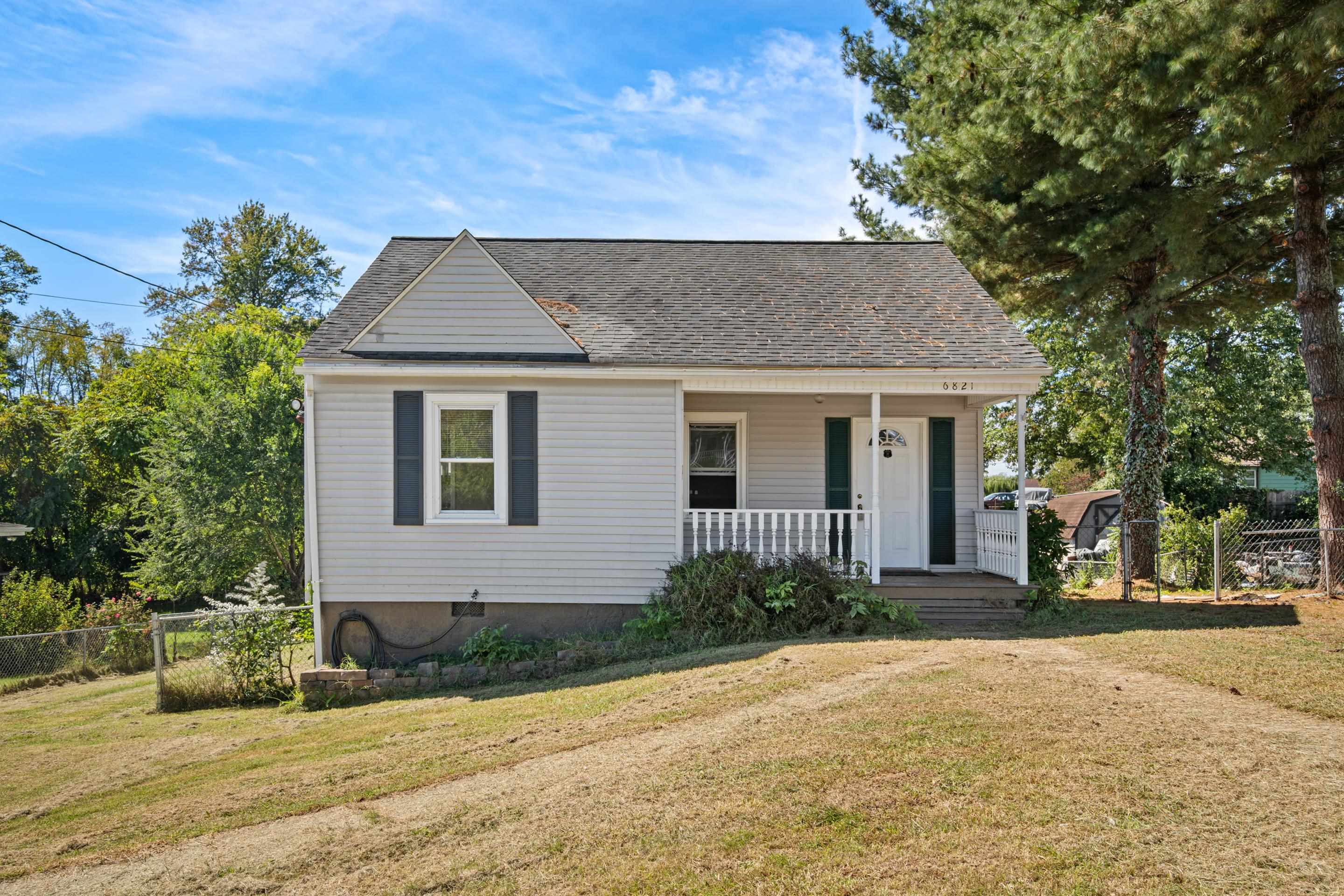 6821 Pulaski Avenue Radford VA 24141