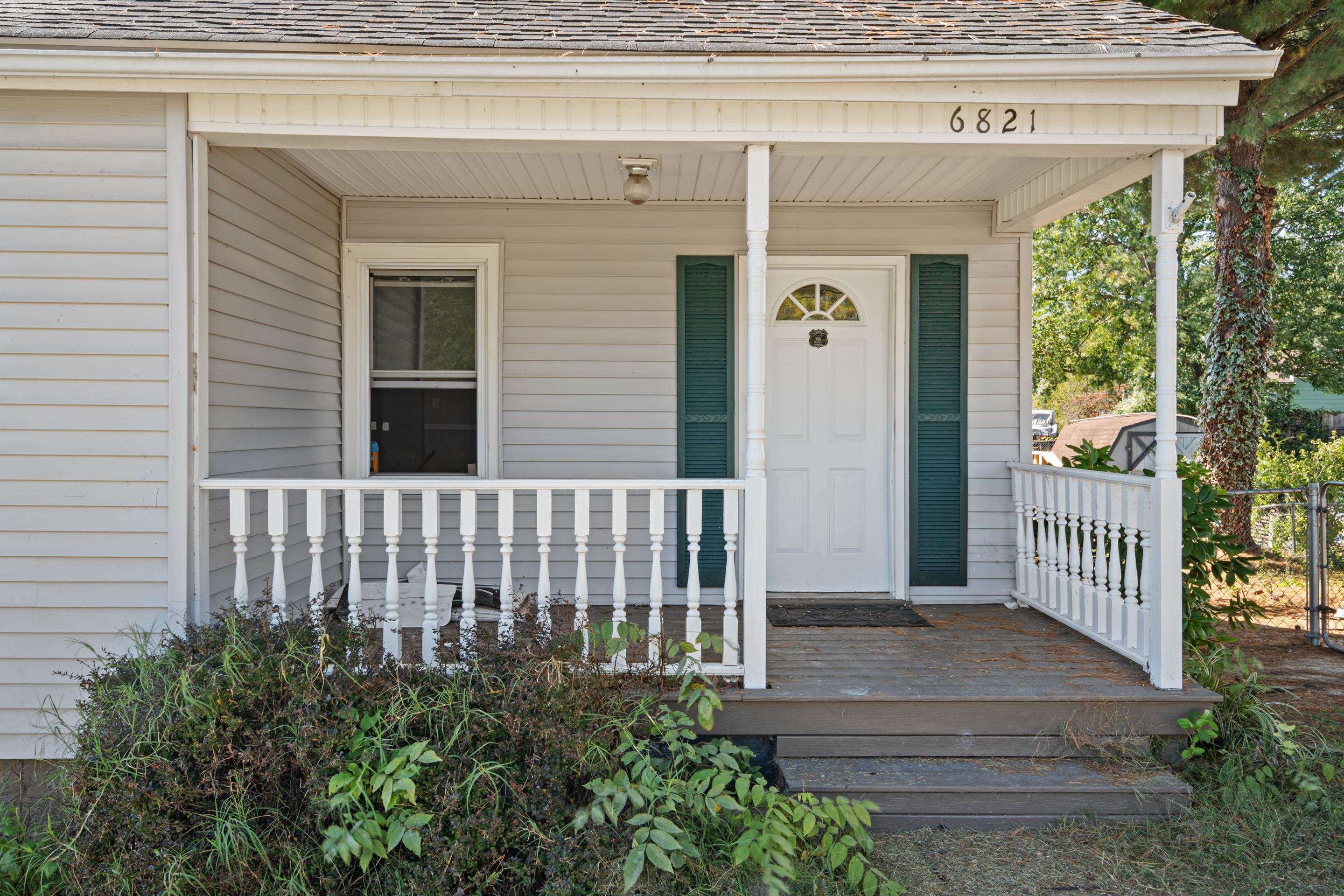 6821 Pulaski Avenue Radford VA 24141