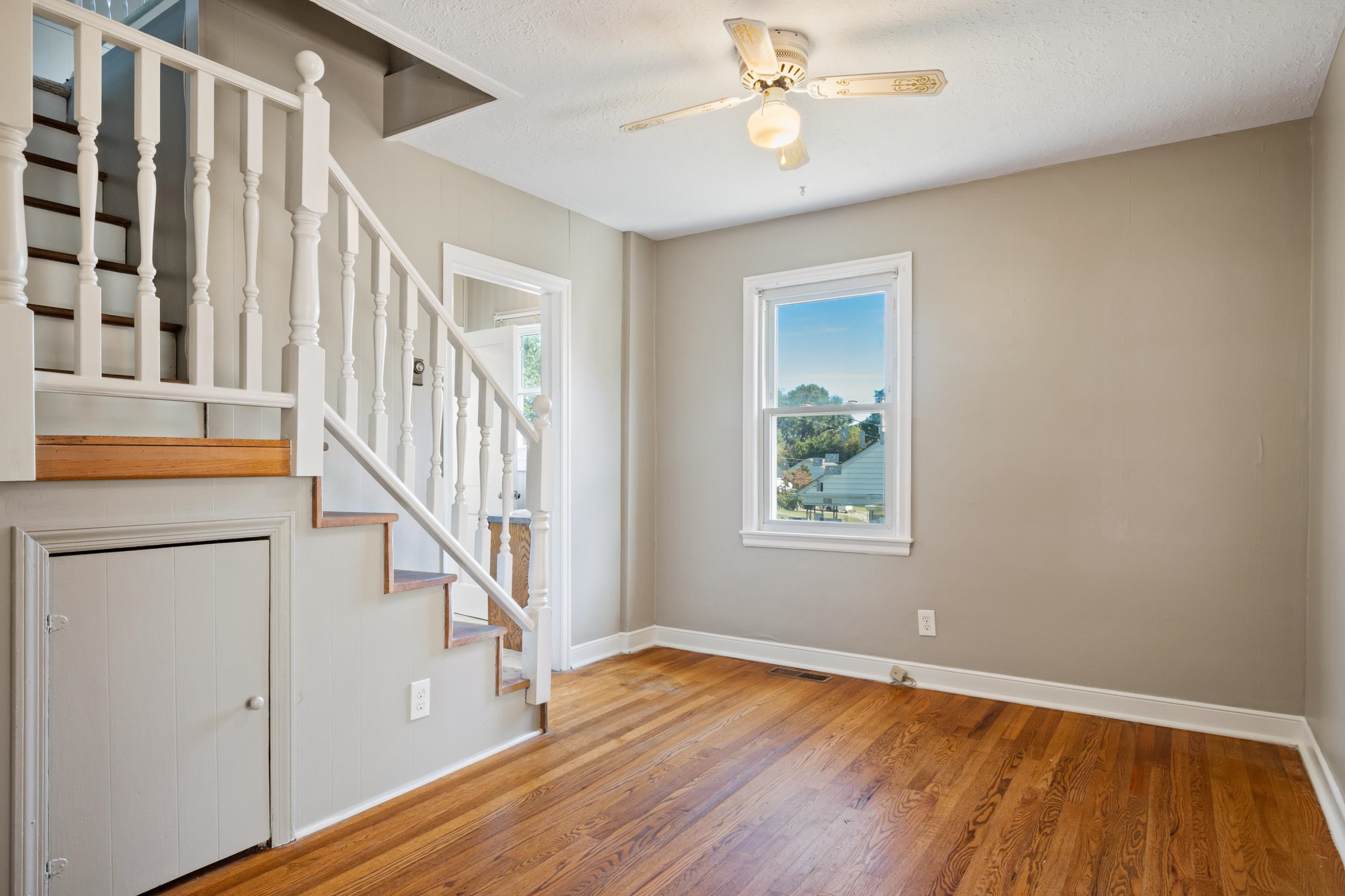 6821 Pulaski Avenue Radford VA 24141