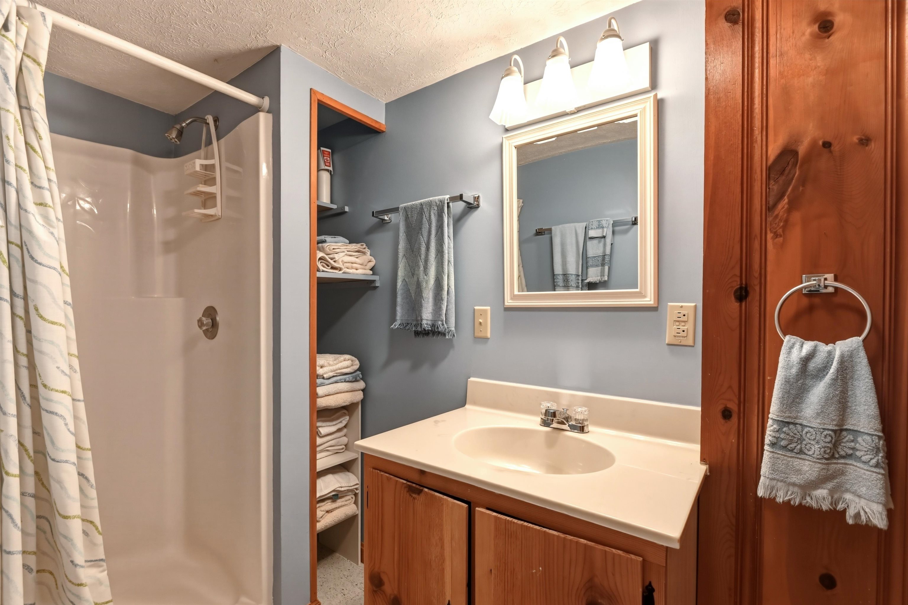 4443 Frazier Road Radford VA 24141